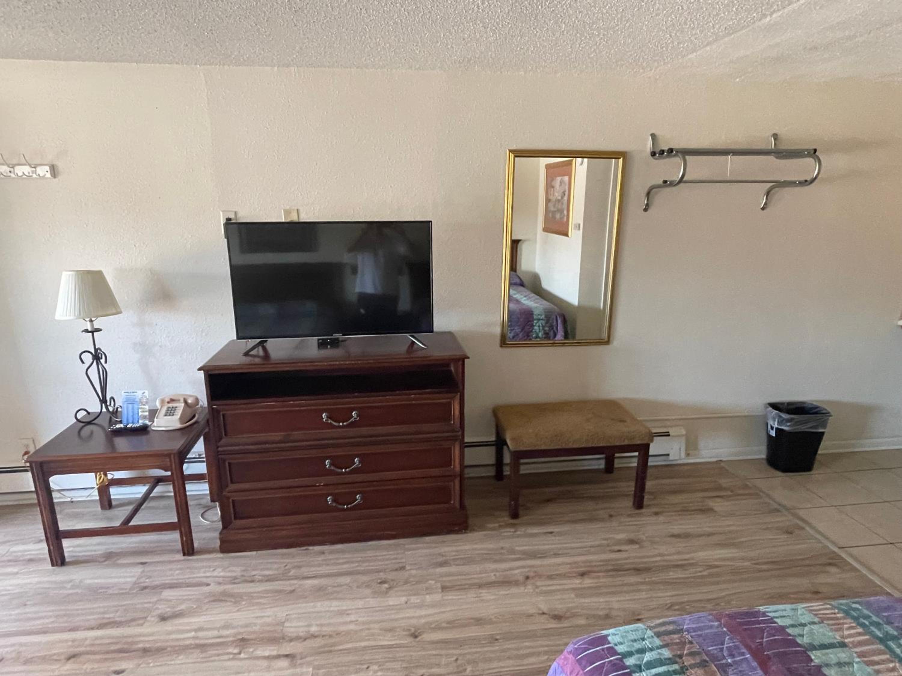 Double Room - Photo 6