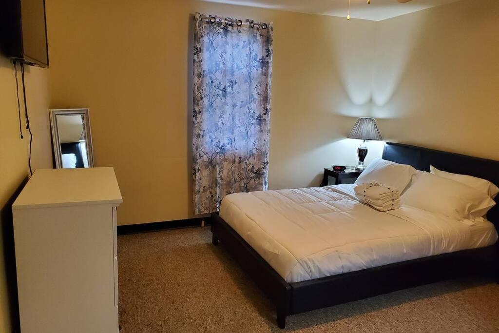 Two-Bedroom House photo 2