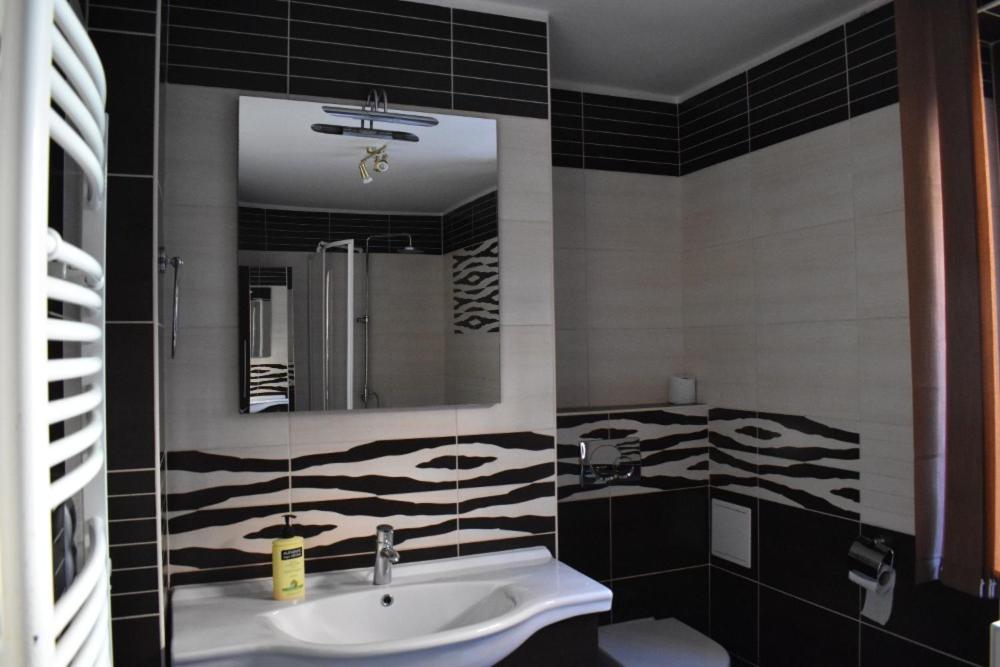 Apartment with Sauna - Photo 13
