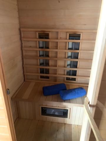 Apartment with Sauna - Photo 18