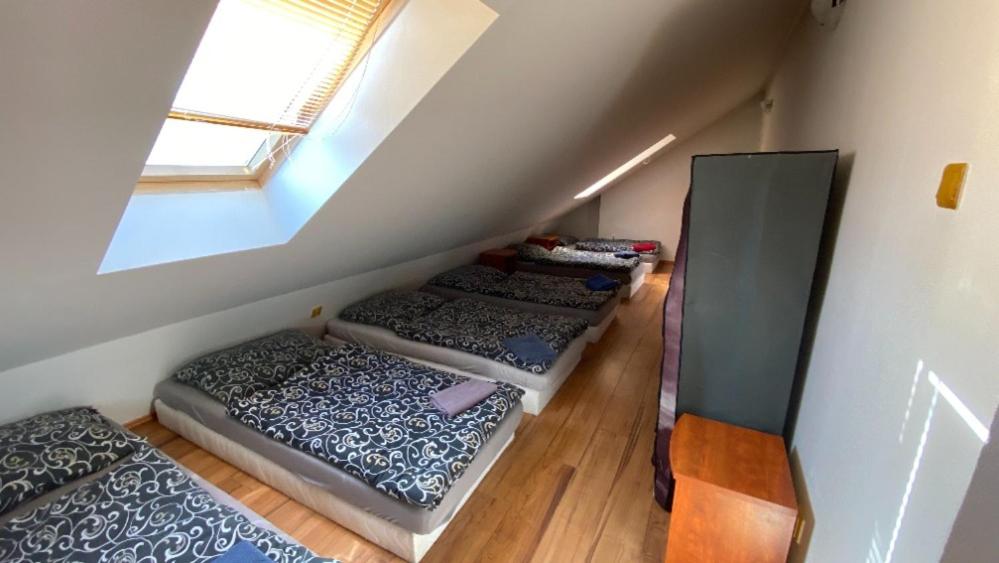 Apartment - Split Level - Photo 15