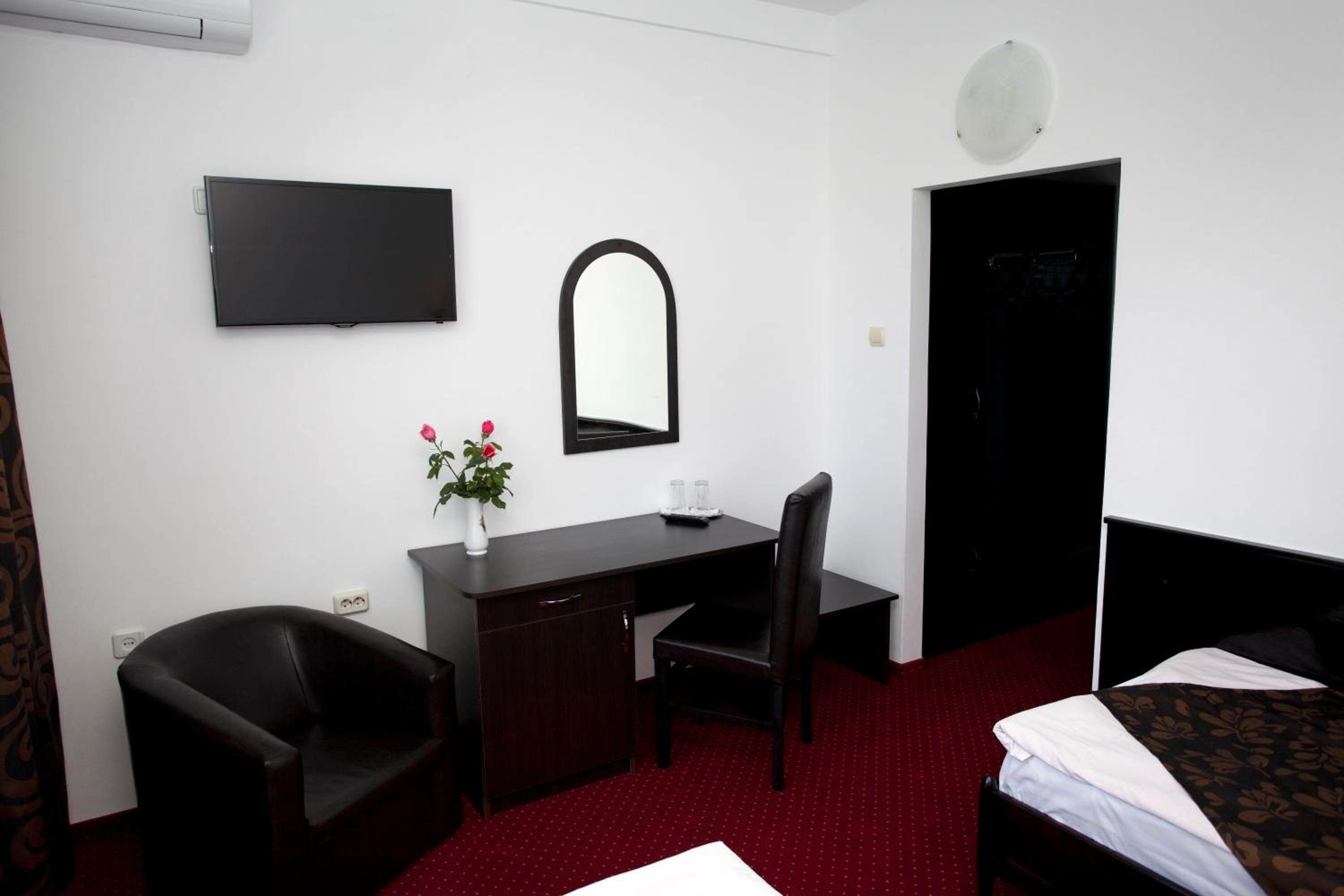 Comfort Twin Room - Photo 3