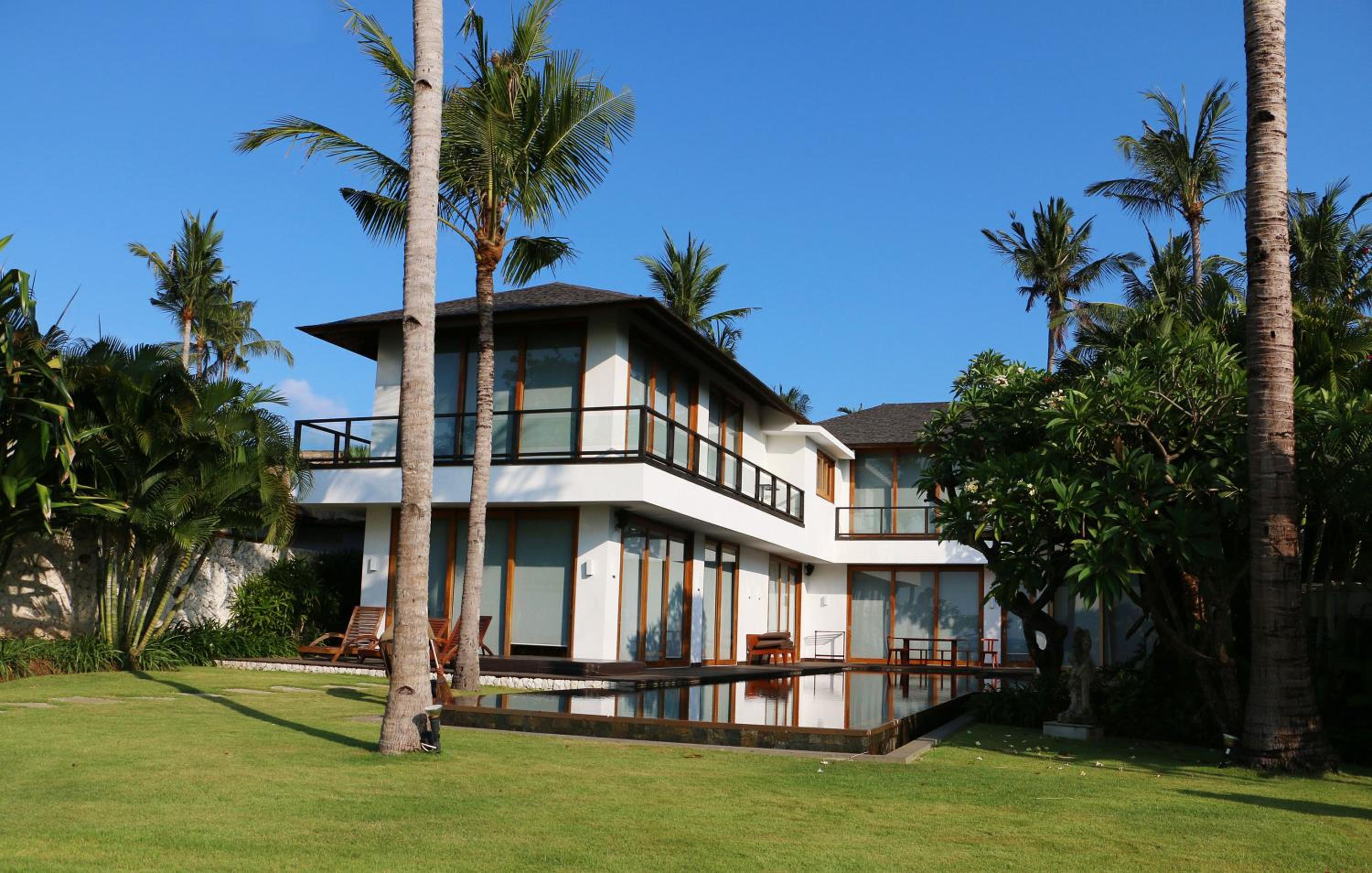 Four-Bedroom Beachfront Villa with Private Pool and Exclusive Benefit - Photo 10