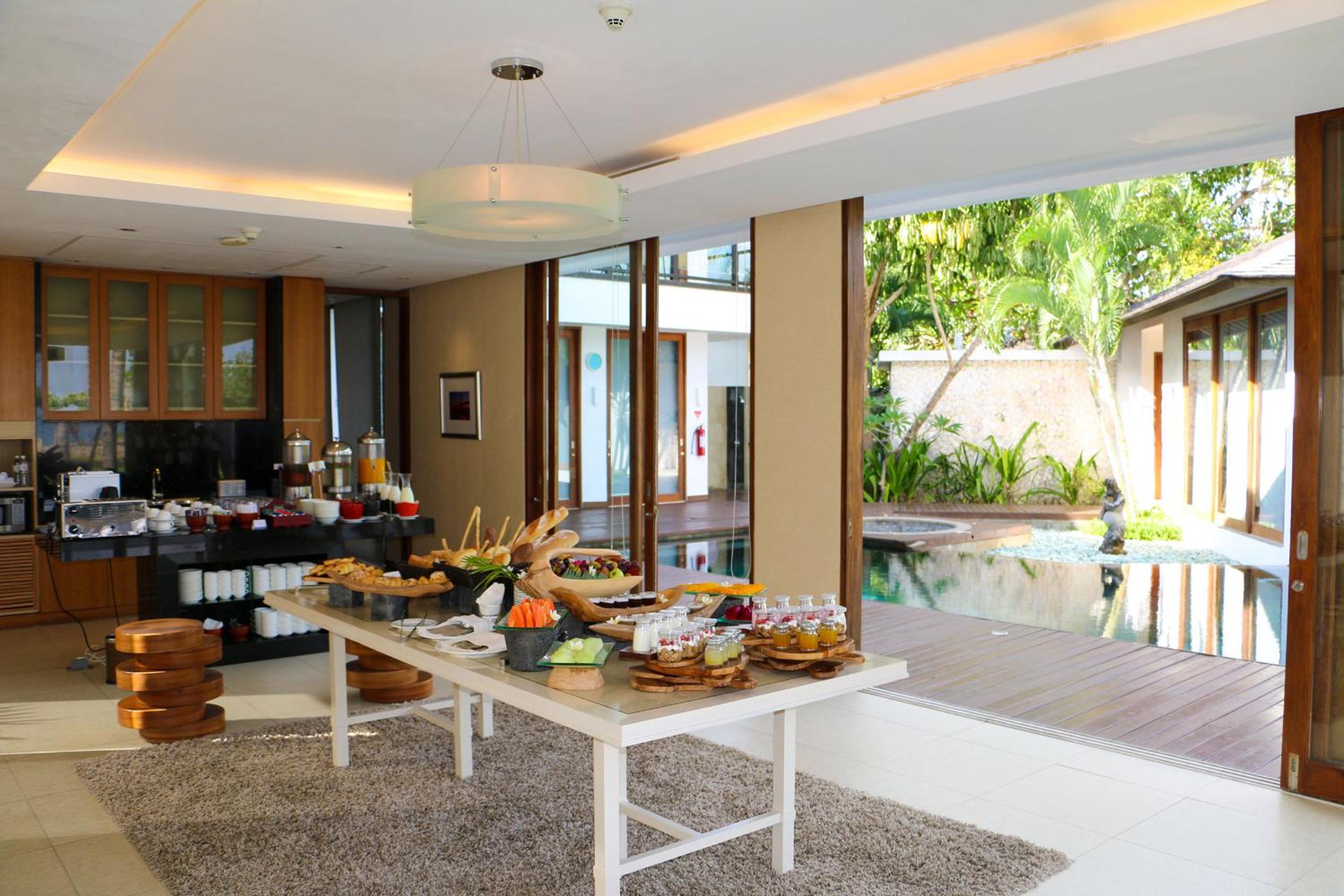 Four-Bedroom Beachfront Villa with Private Pool and Exclusive Benefit - Photo 14