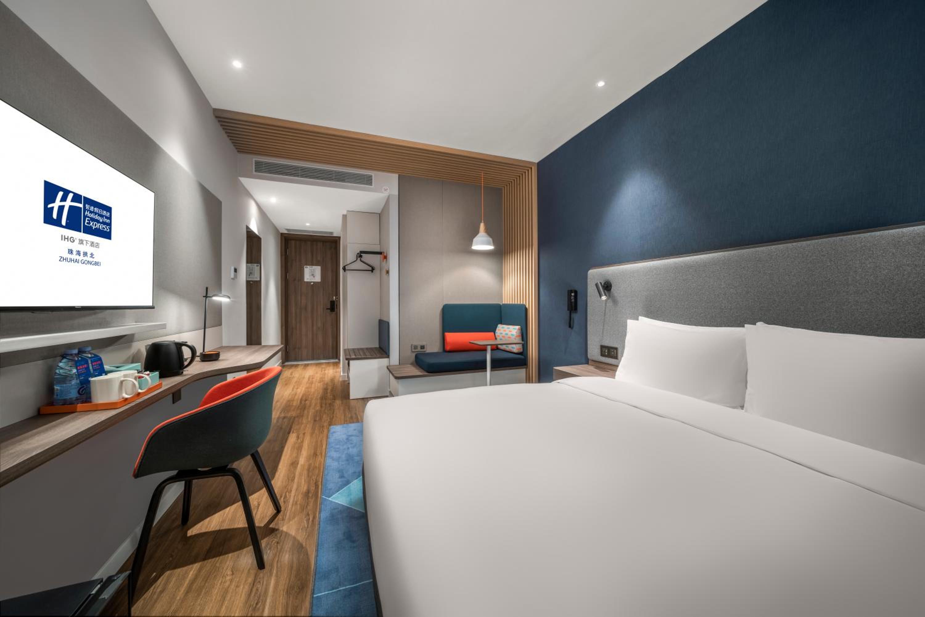 Standard King Room - Photo 1