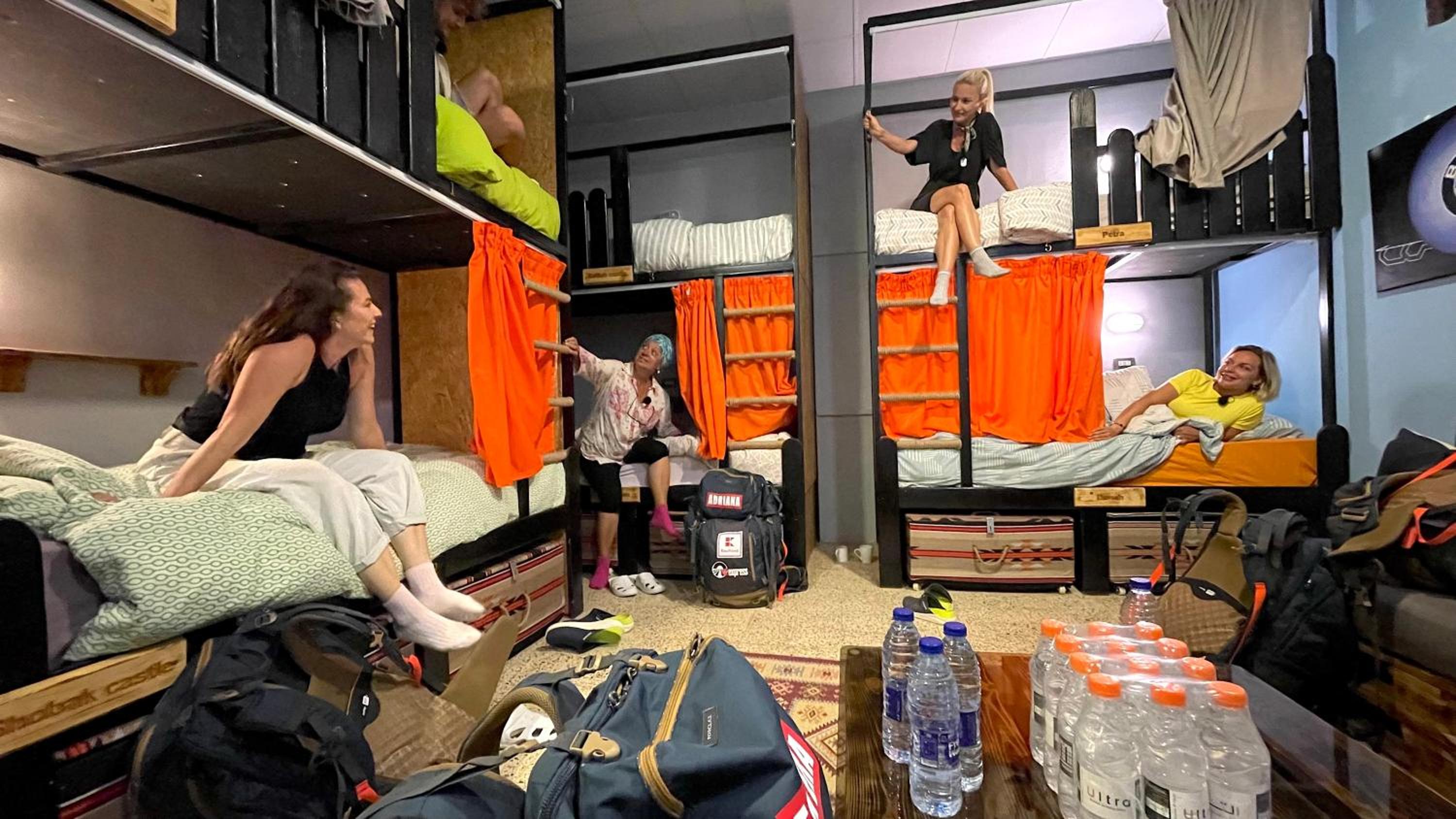 Bed in 6-Bed Mixed Dormitory Room