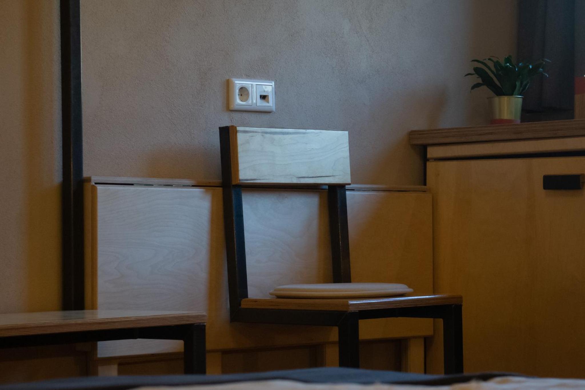 One-Bedroom Apartment - Photo 1