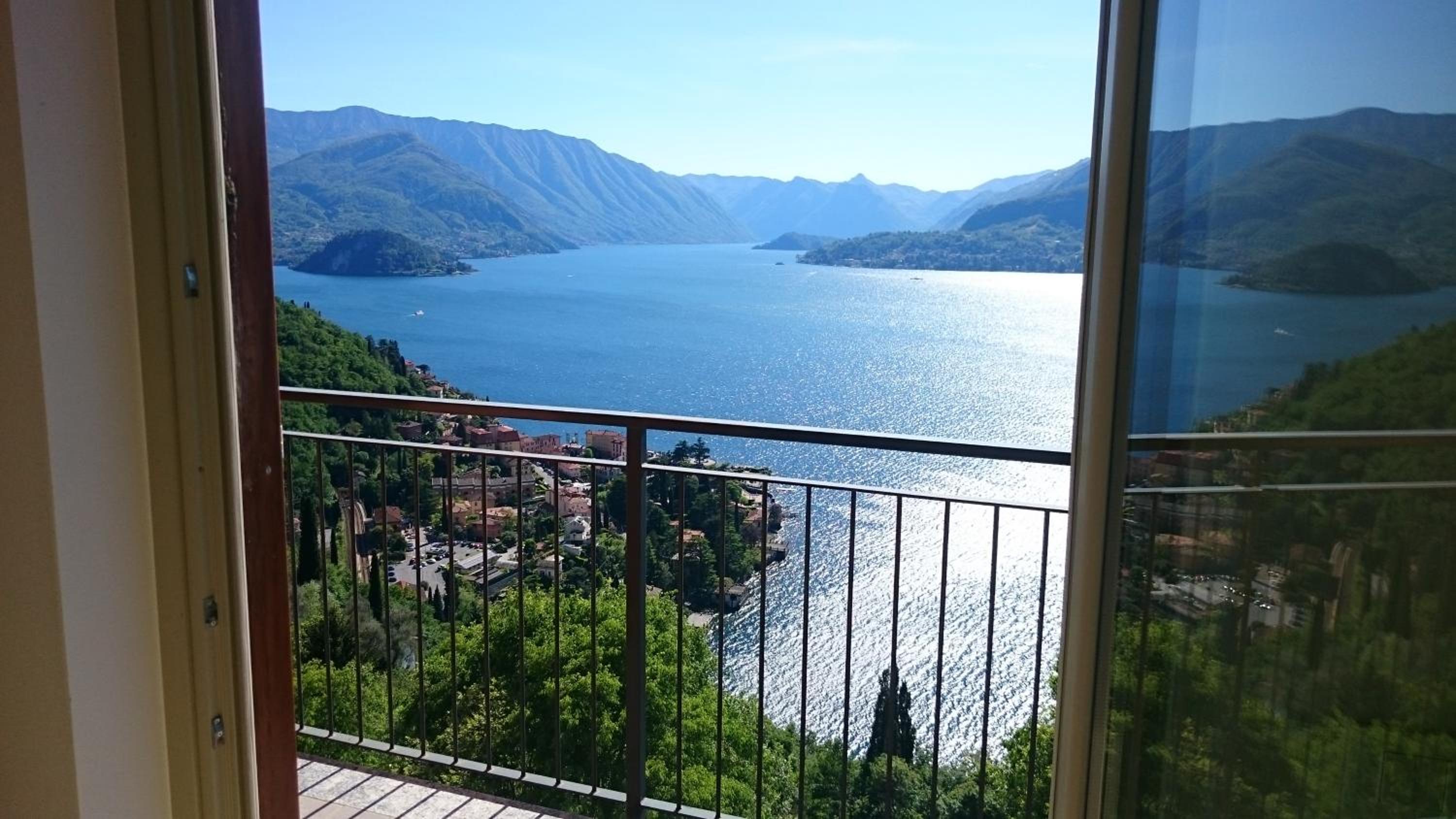 Two-Bedroom Apartment with Lake View photo 3