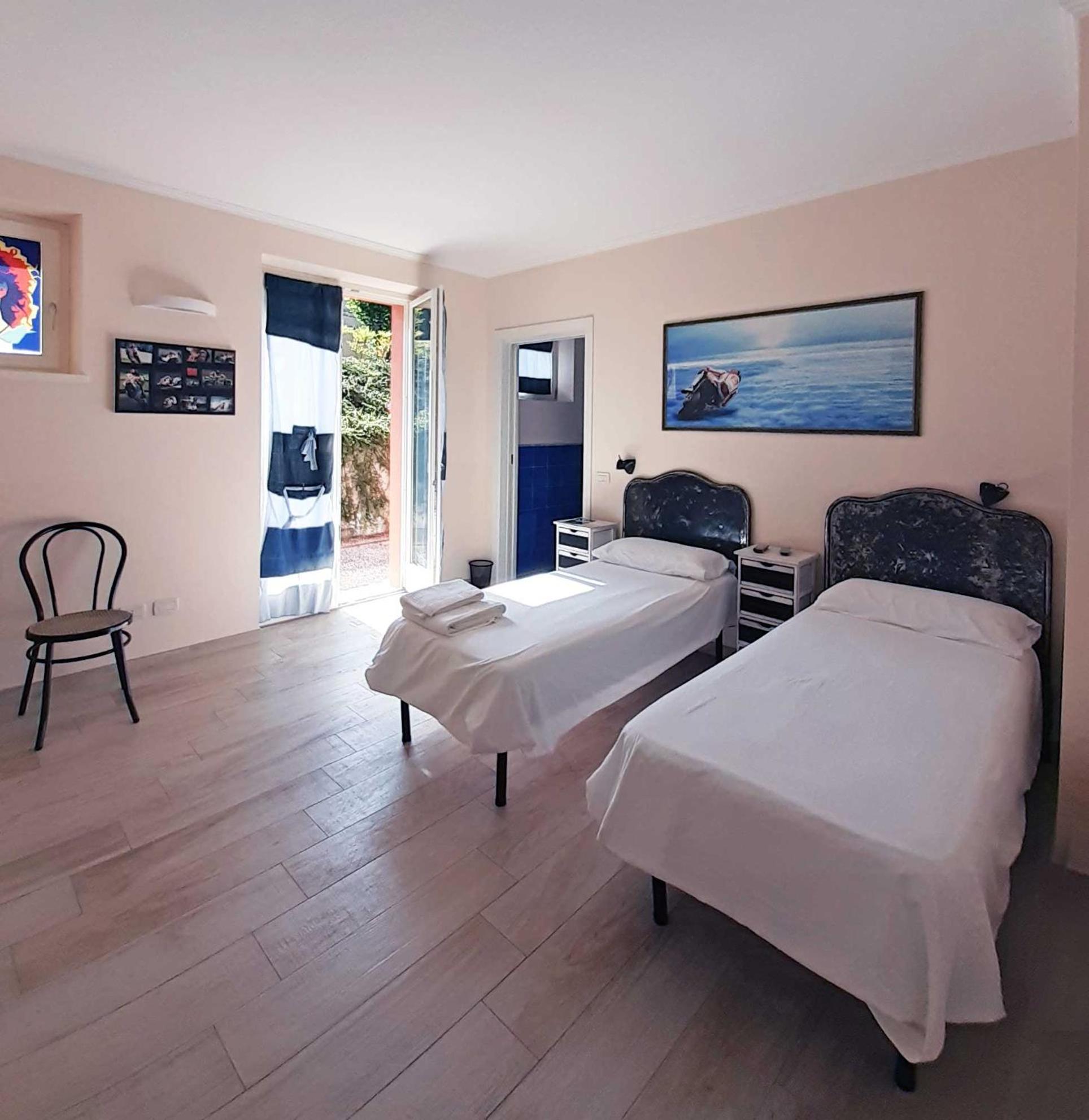 Twin Room - Disability Access photo 3