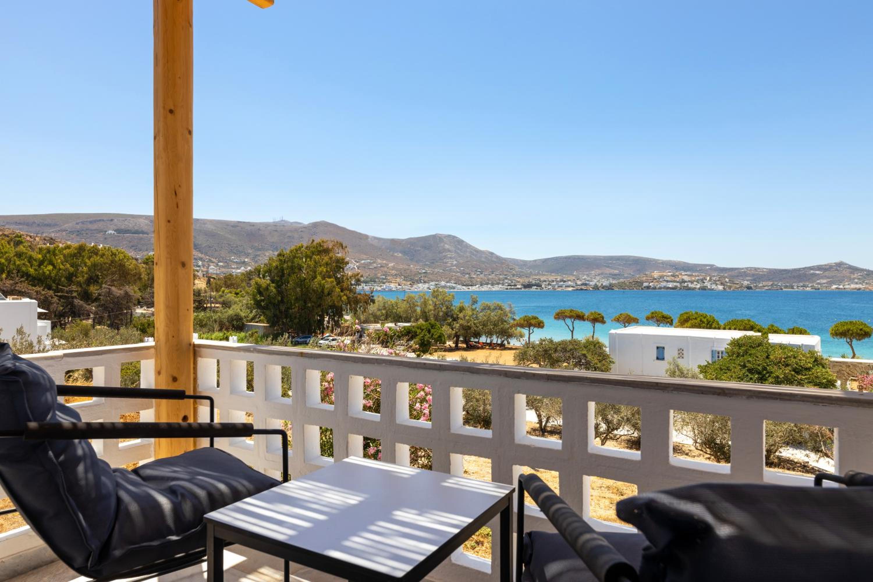 Standard Double or Twin Room with Sea View - Photo 10