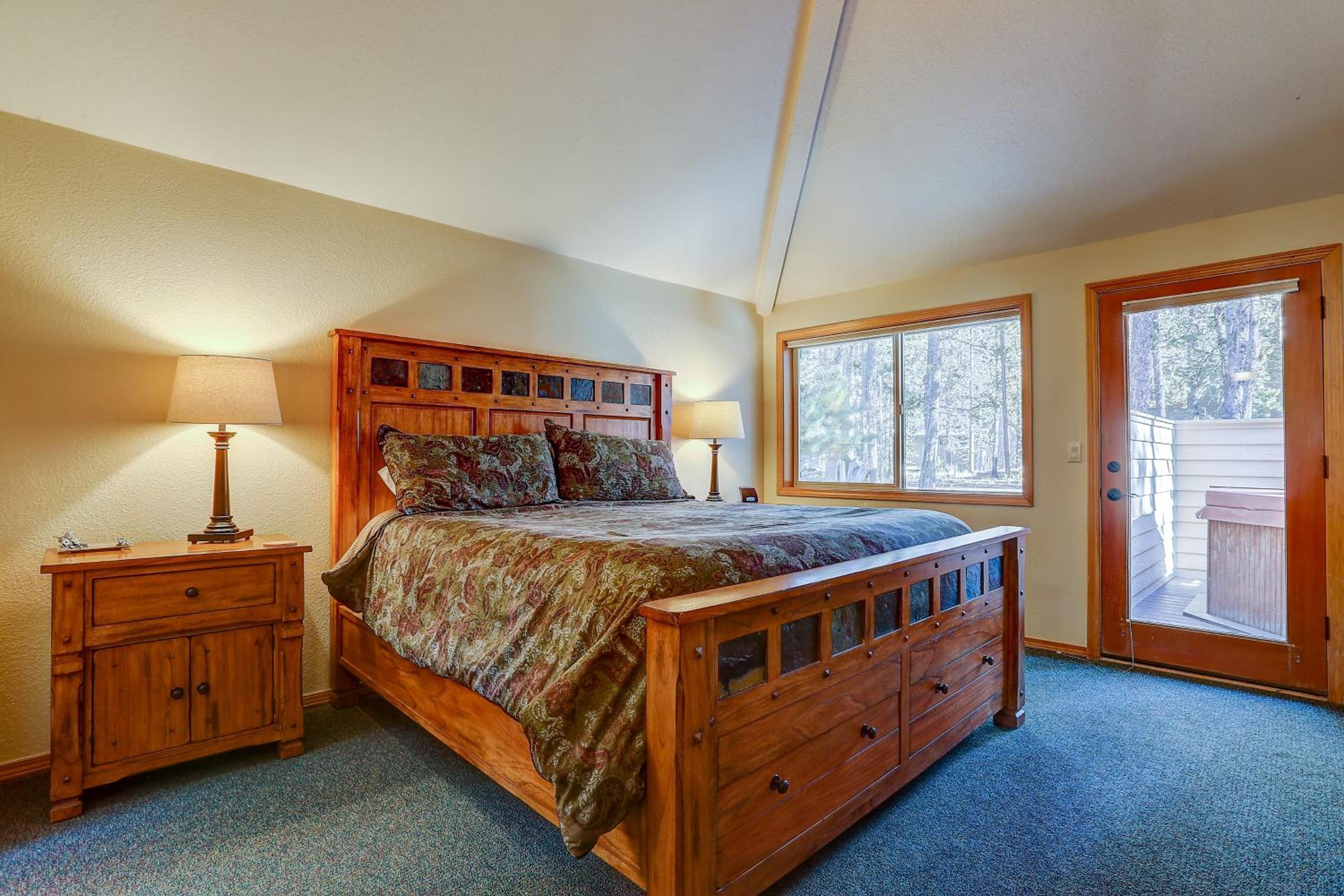Three-Bedroom House photo 2