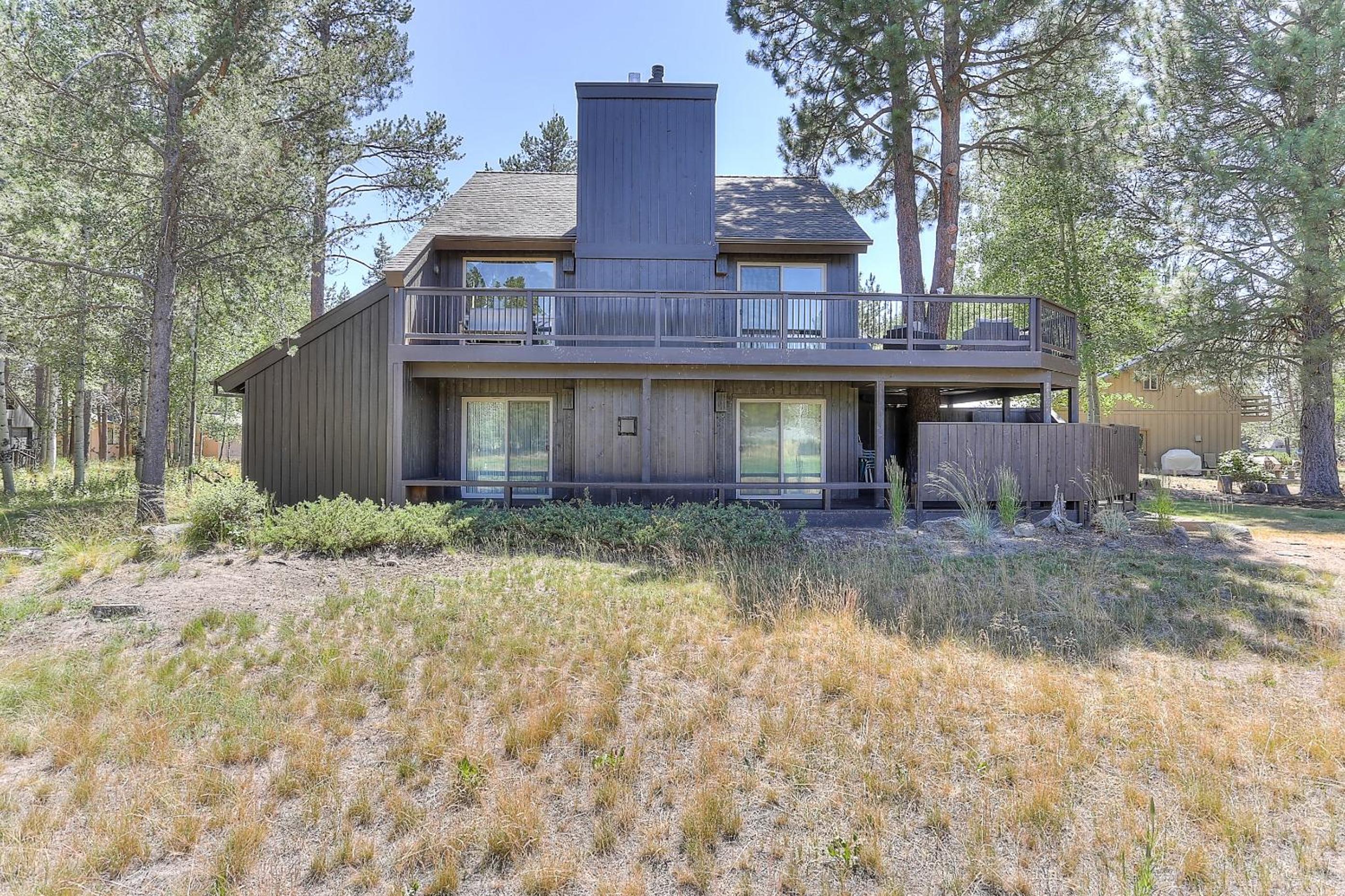 Four-Bedroom Vacation Home photo 2
