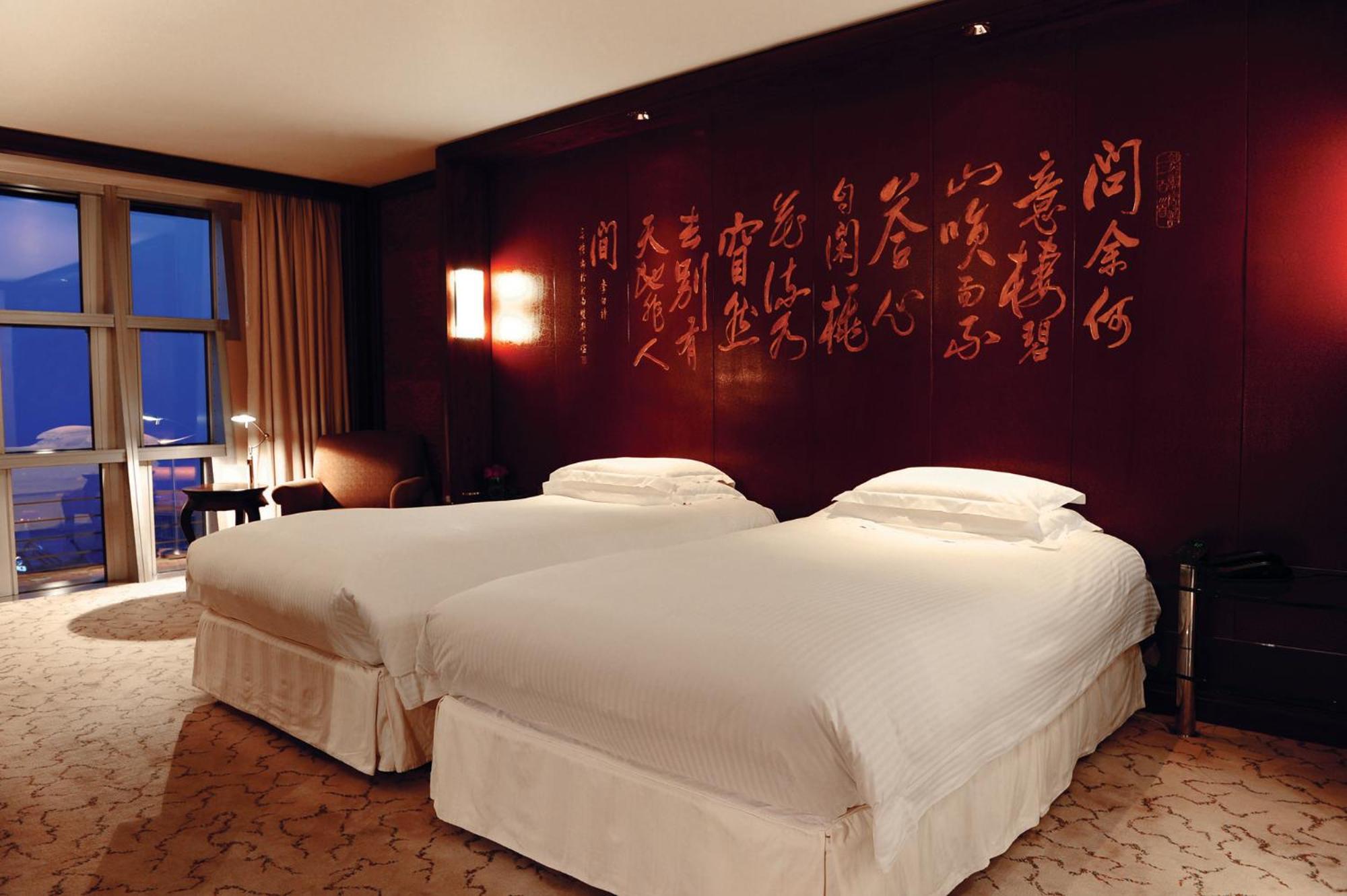 Twin Room - Club Access photo 3