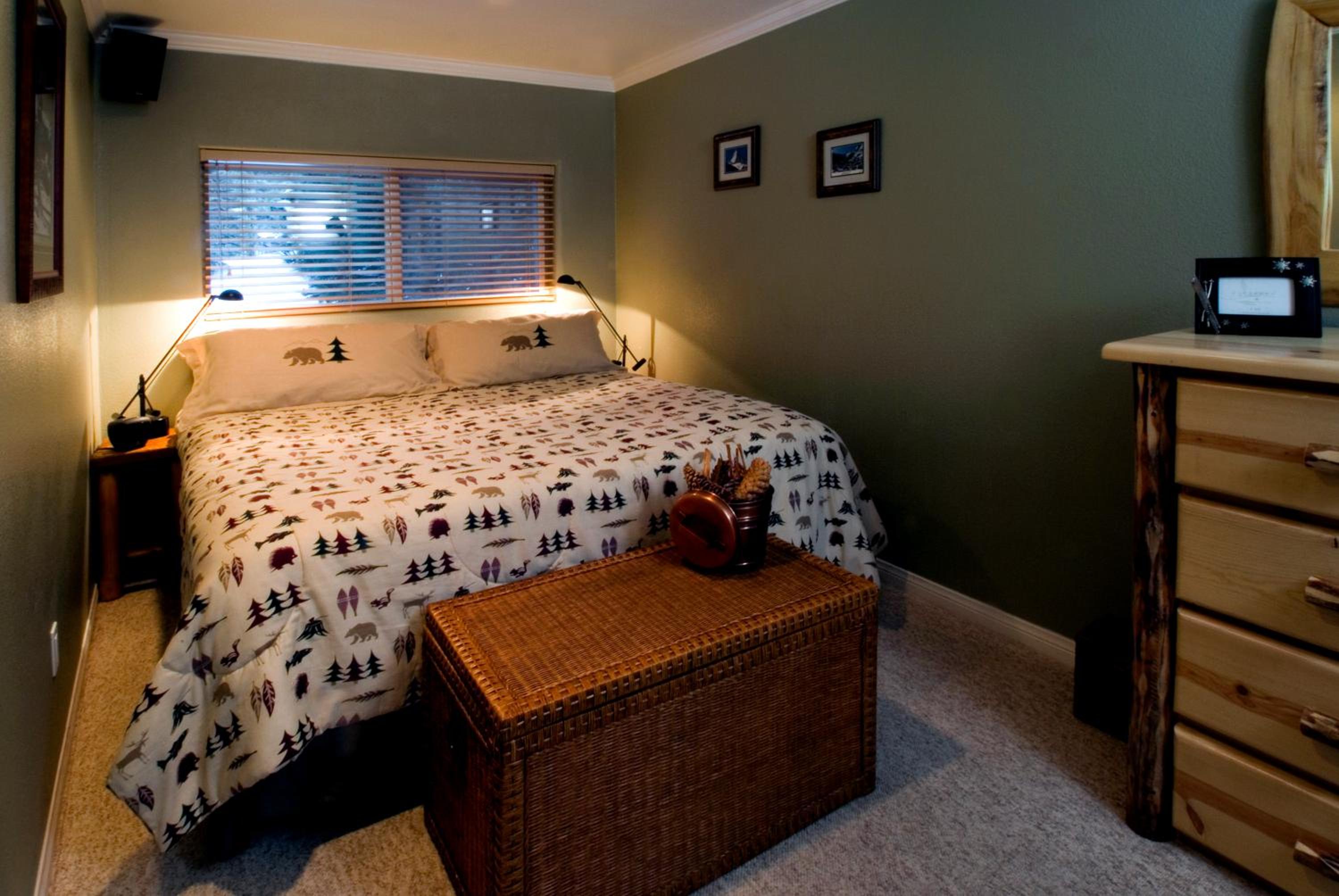 Mammoth view Villas #1, 1 bedroom condo, Off Site