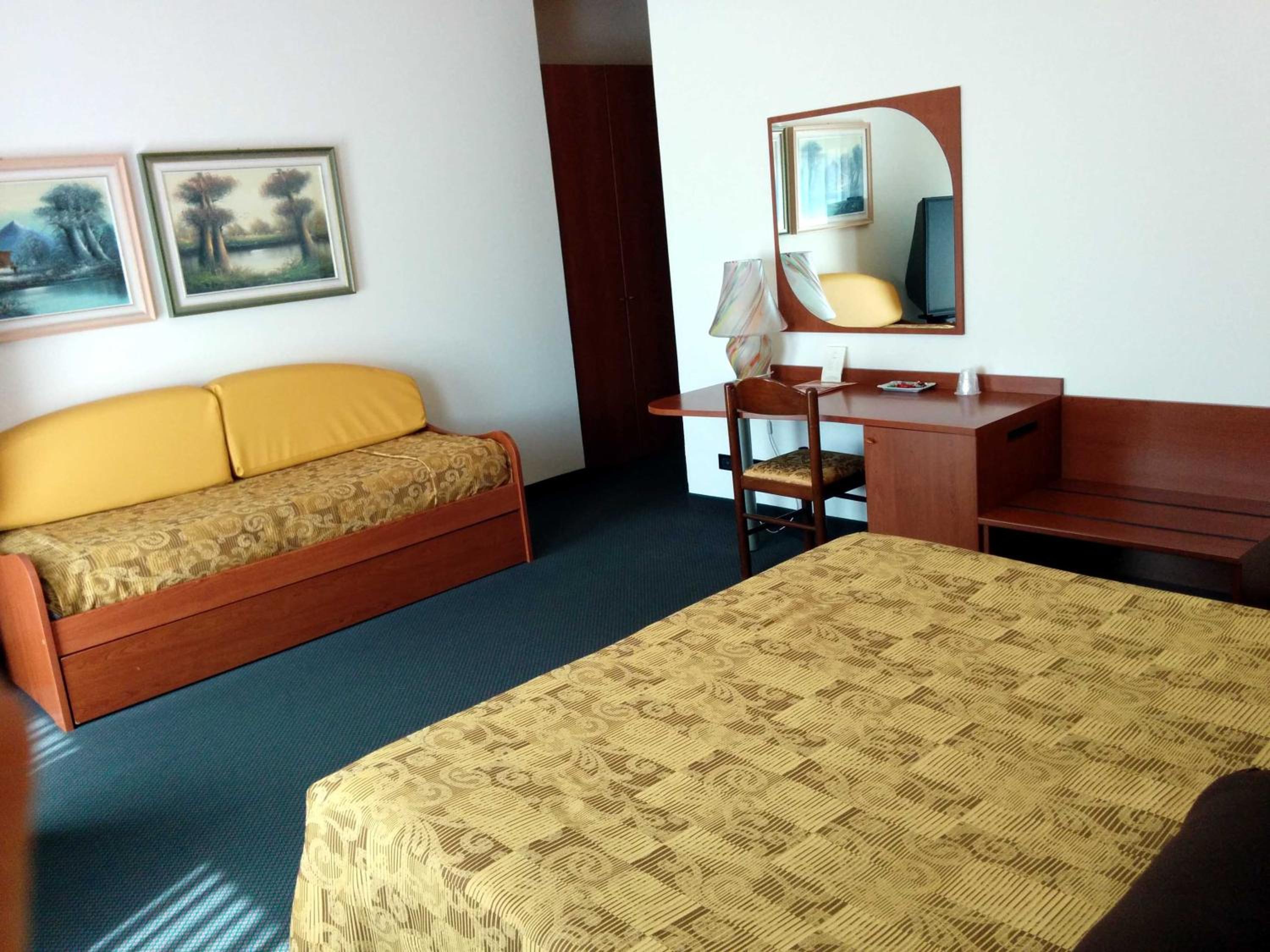 Triple Room - Photo 5
