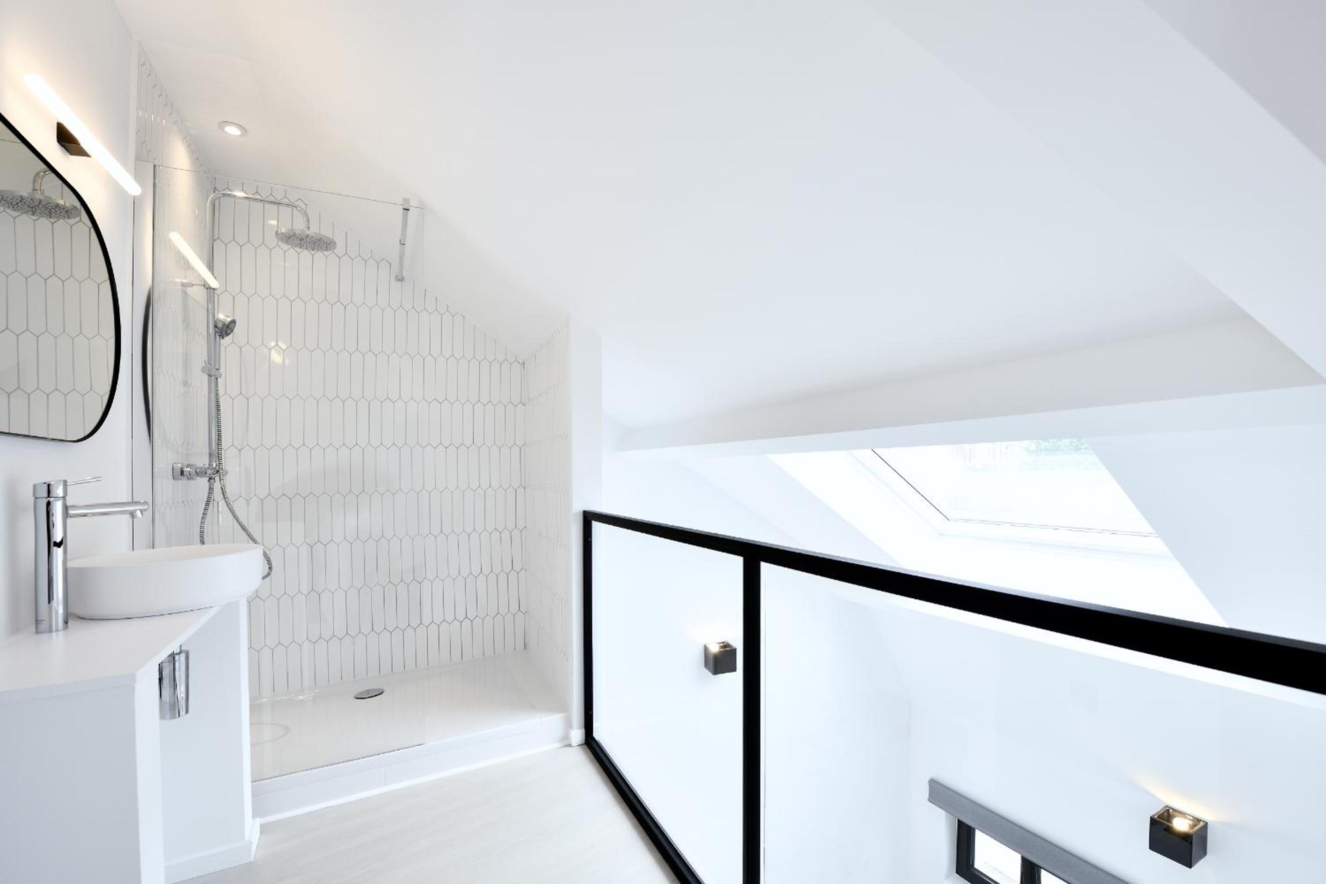 One-Bedroom Apartment - Photo 8