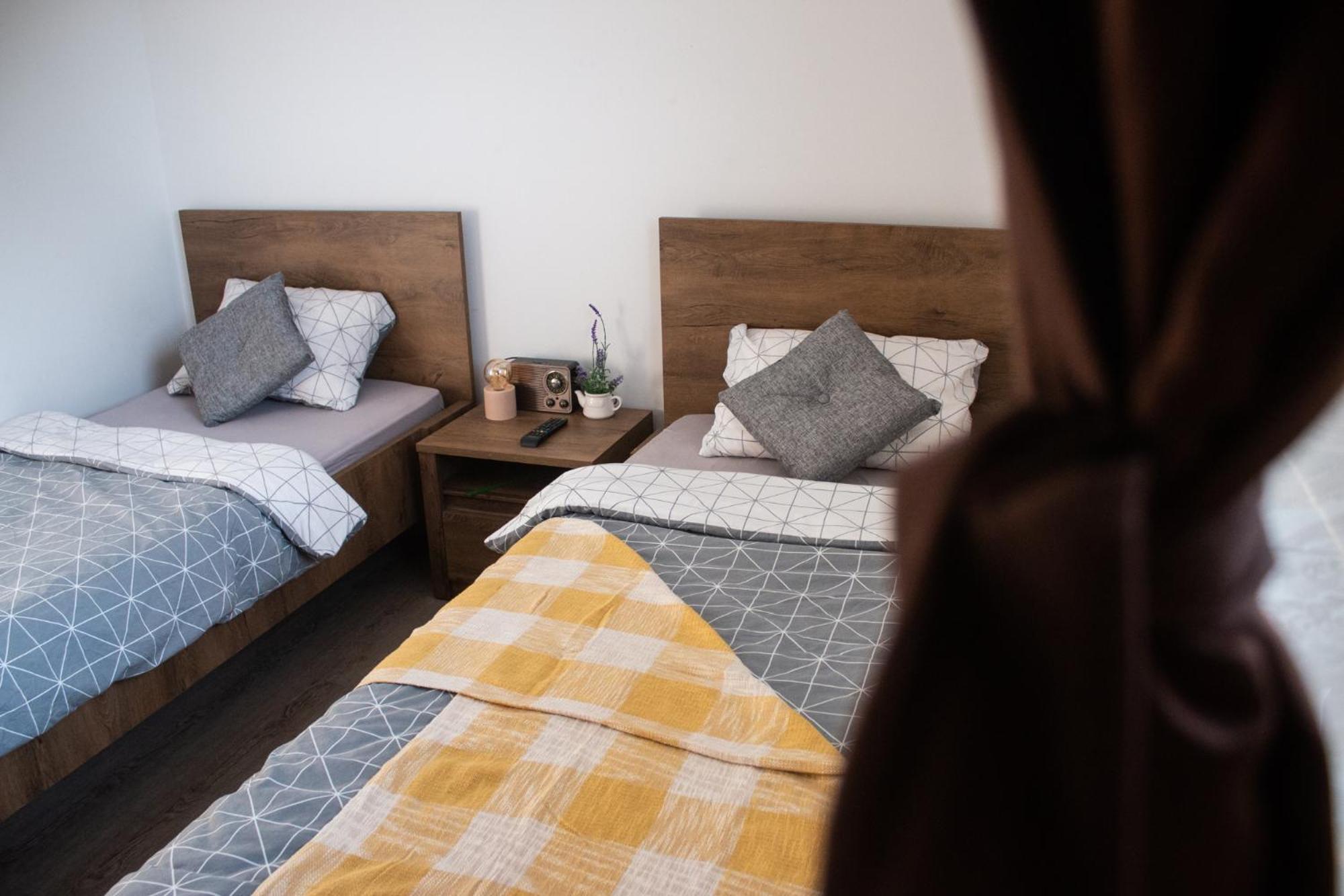 Double Room with Extra Bed photo 2