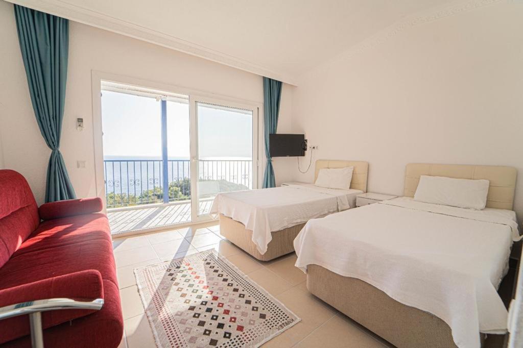 Triple Room with Sea View