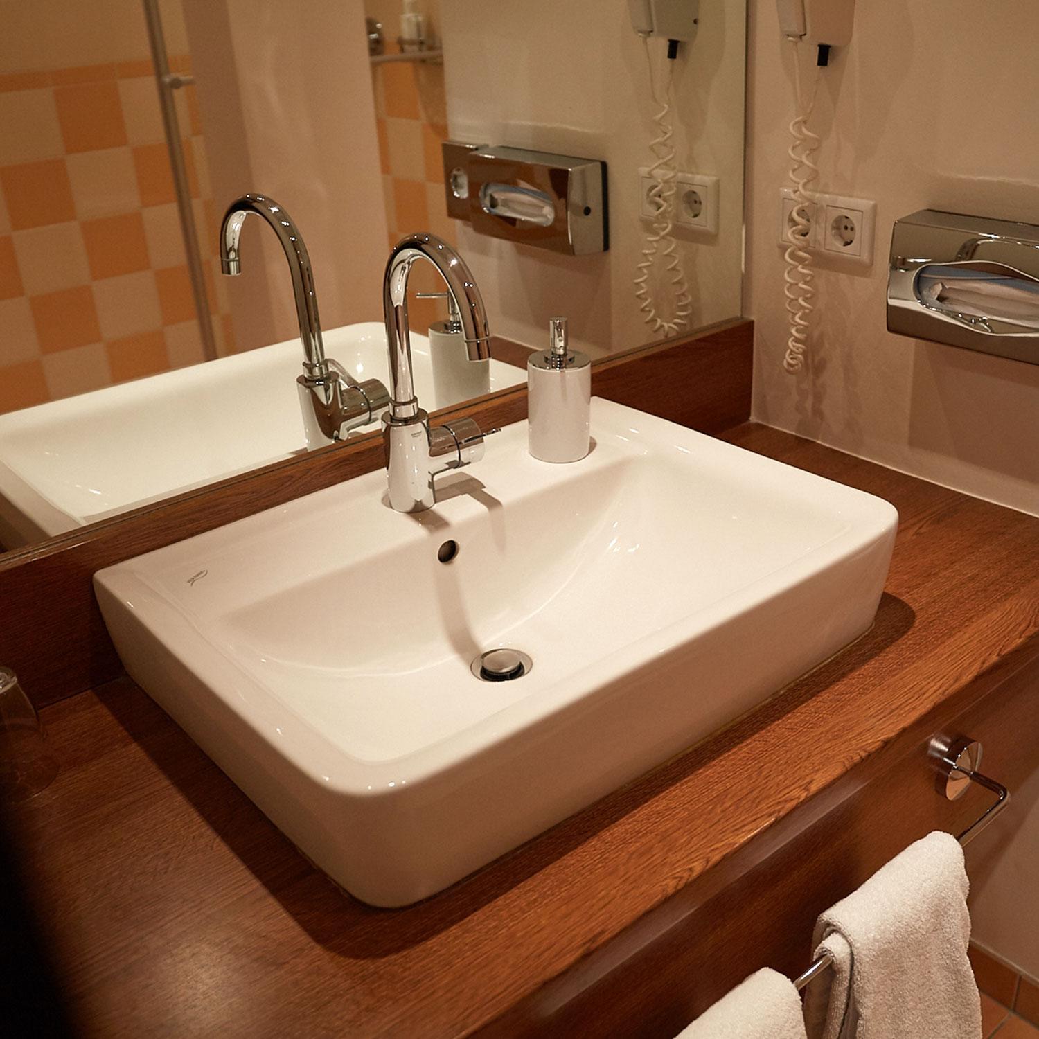 Double Room - Photo 2
