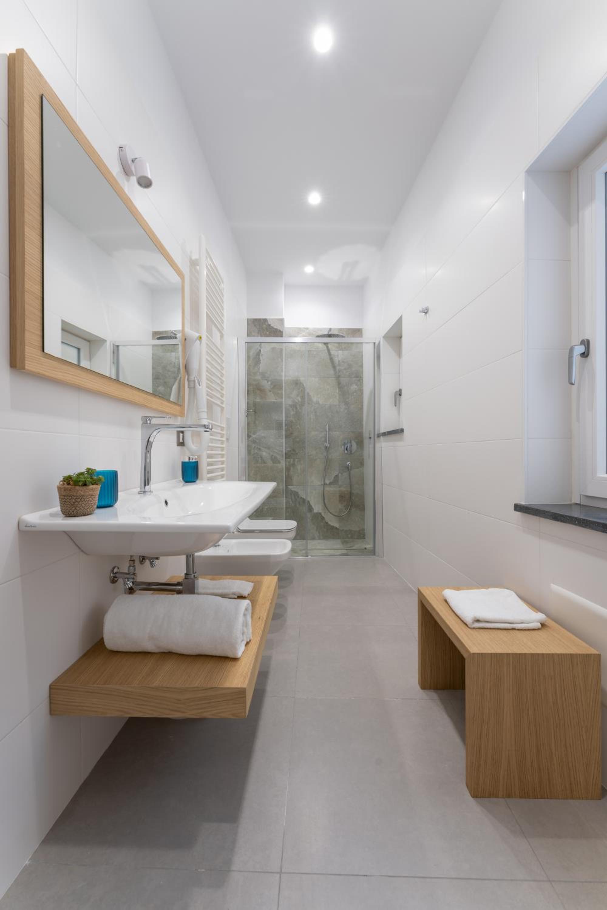 Double Room - Photo 5