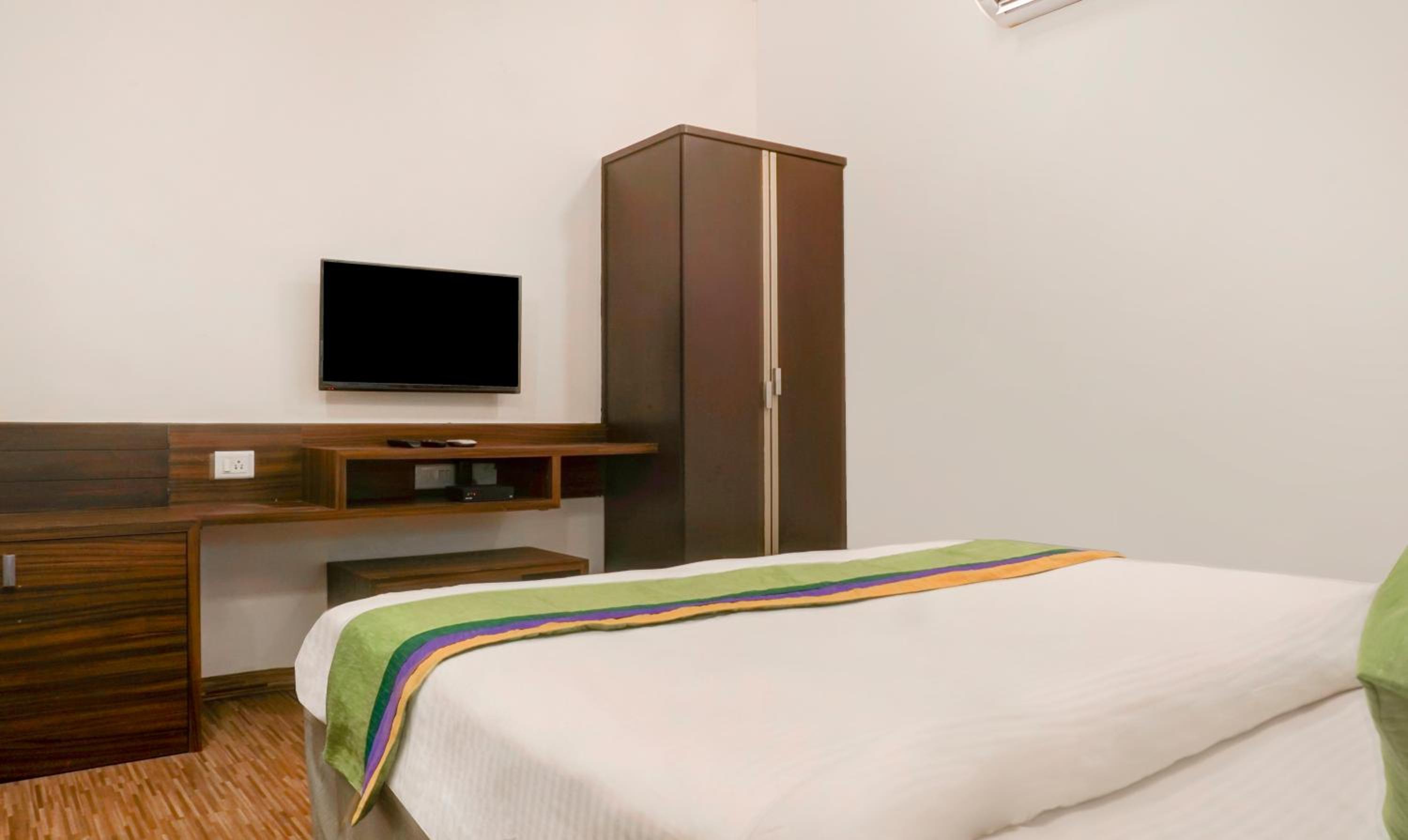 Standard Room - Photo 9