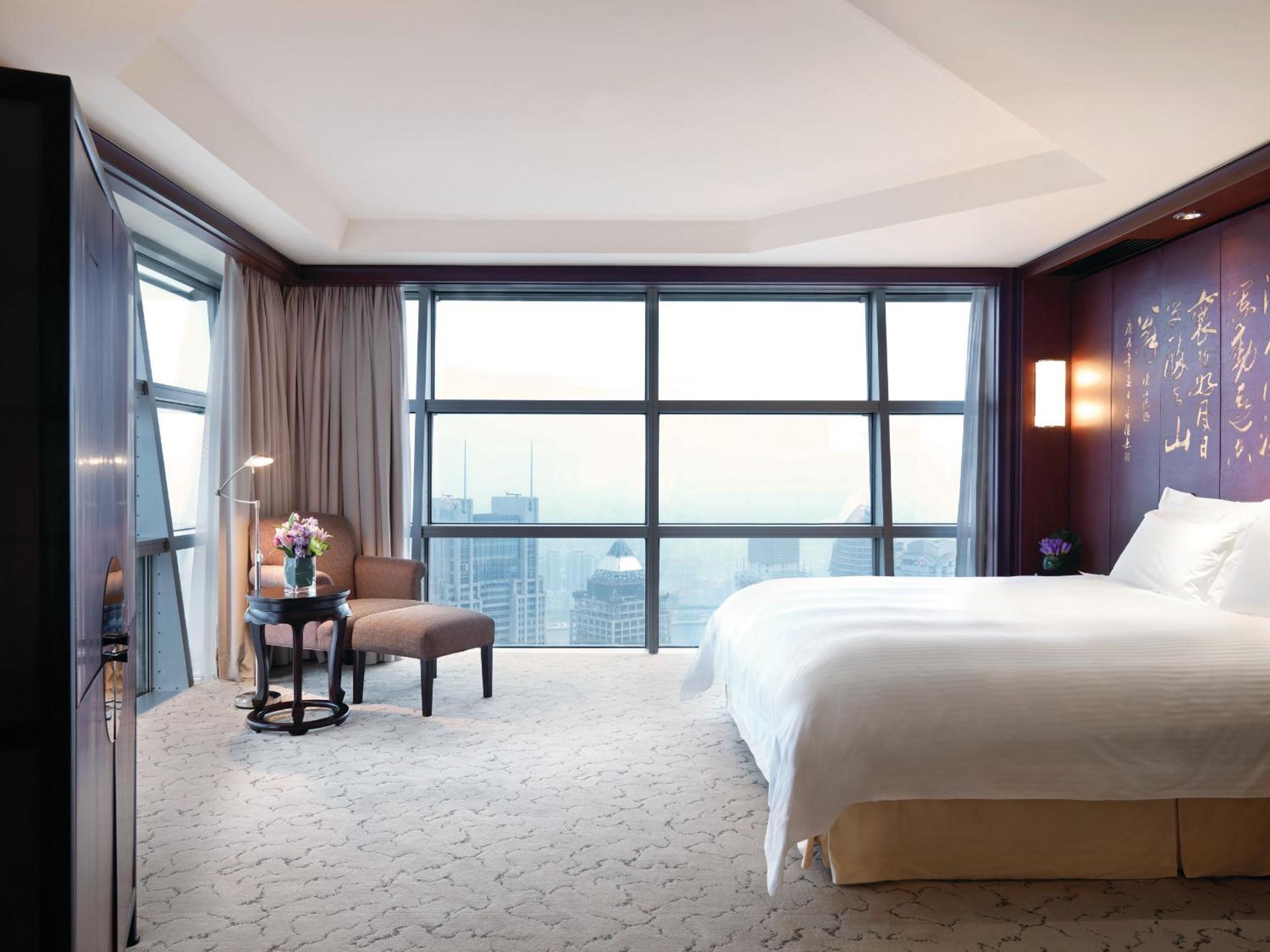 King Room with River View - Club Access photo 2