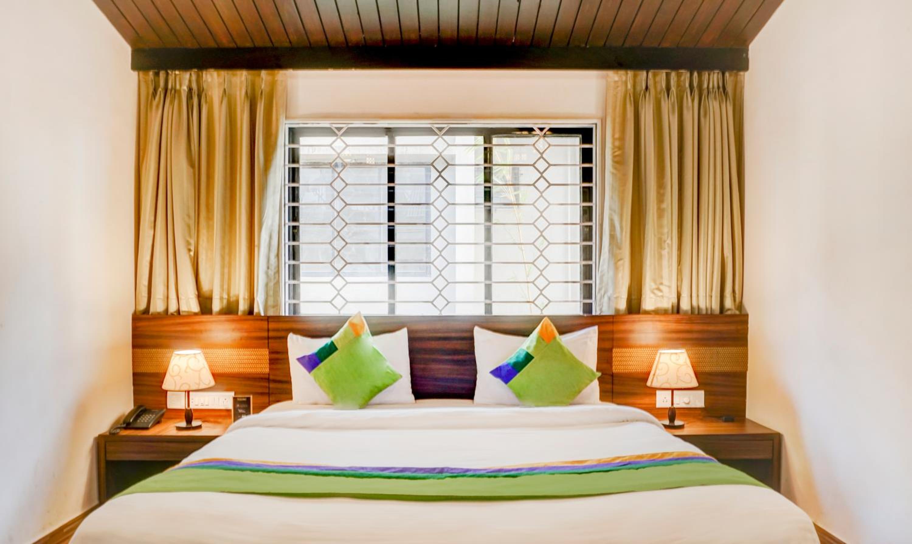 Deluxe Room - Photo 1