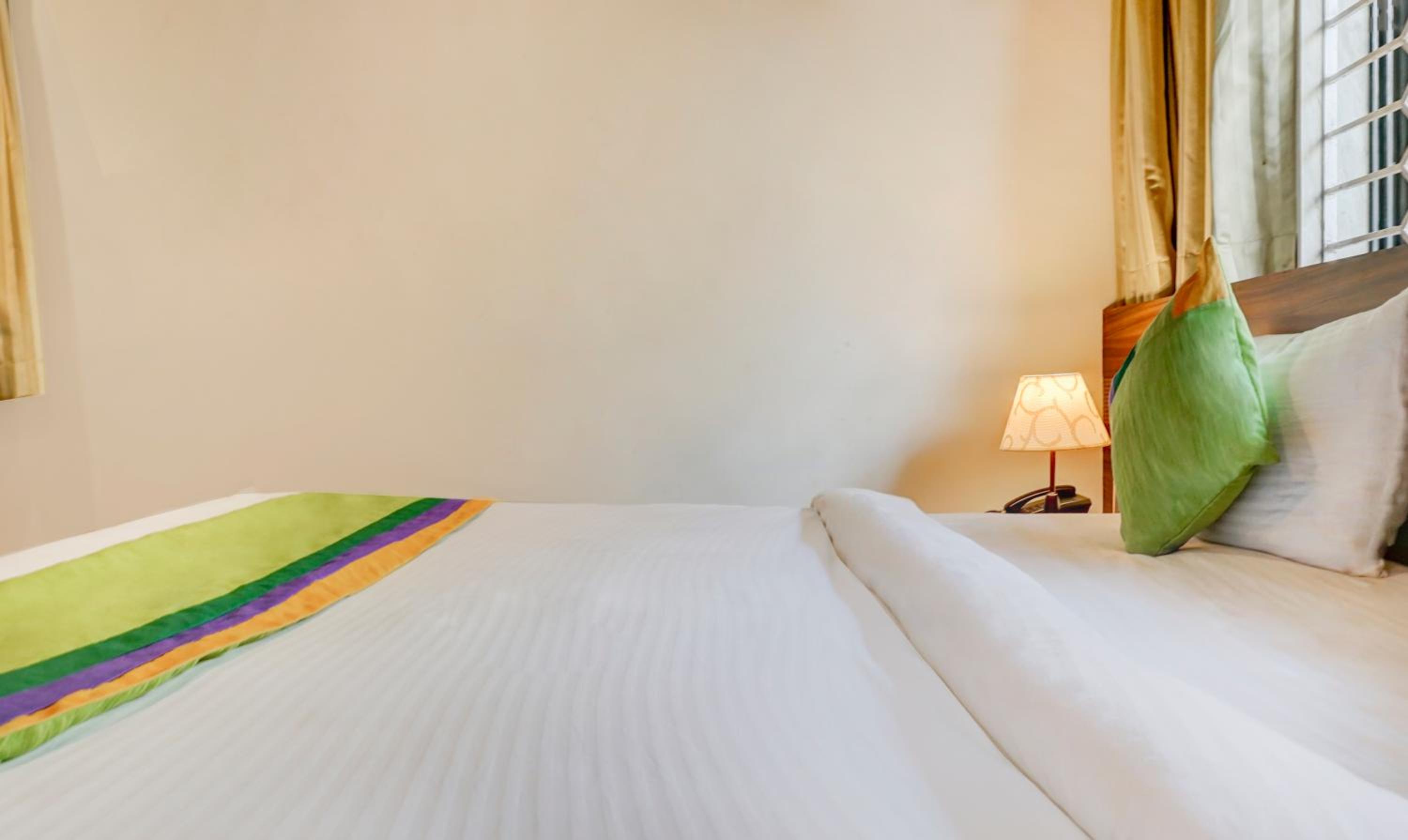 Deluxe Room - Photo 8