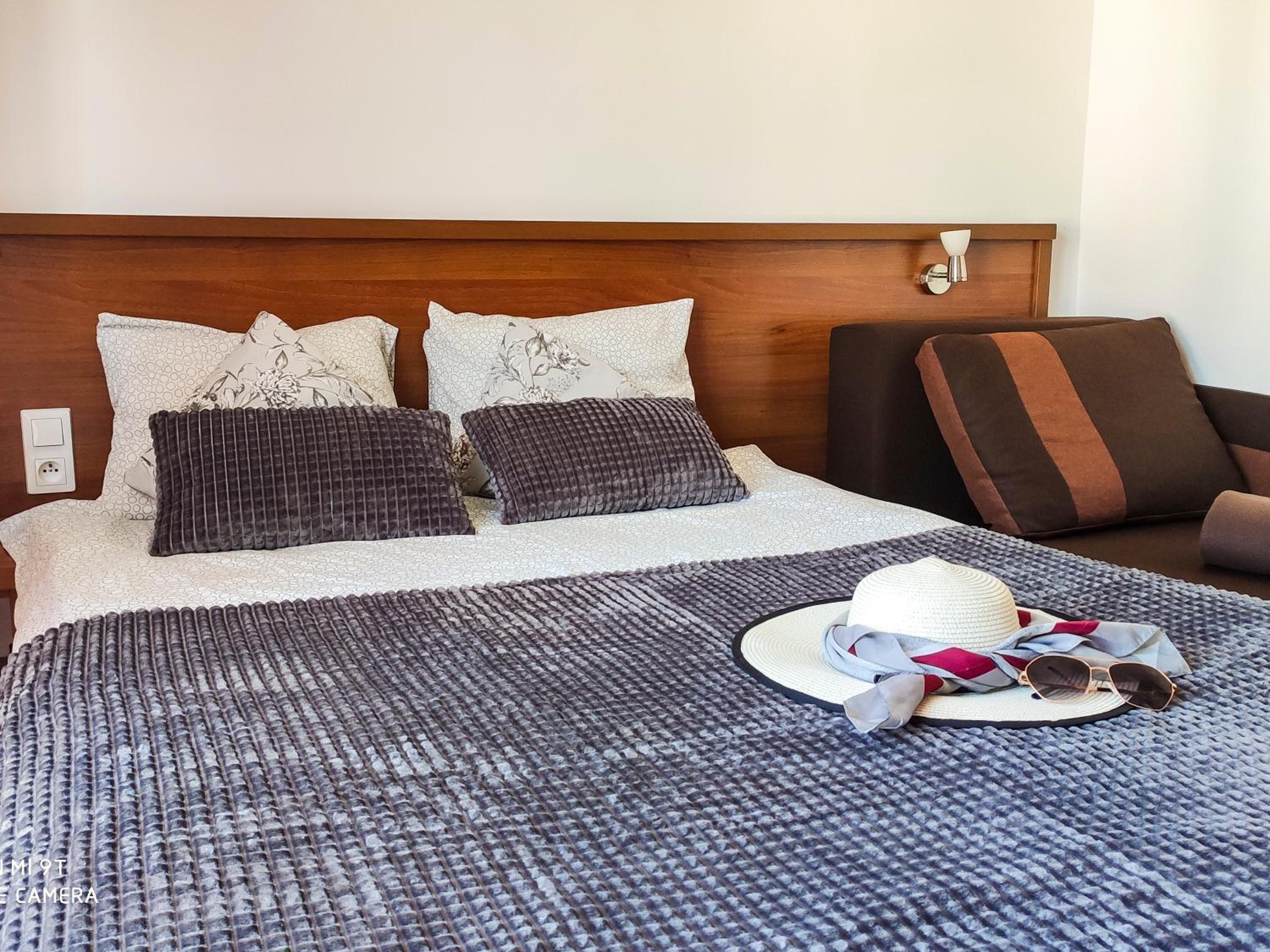 Double Room - Photo 2