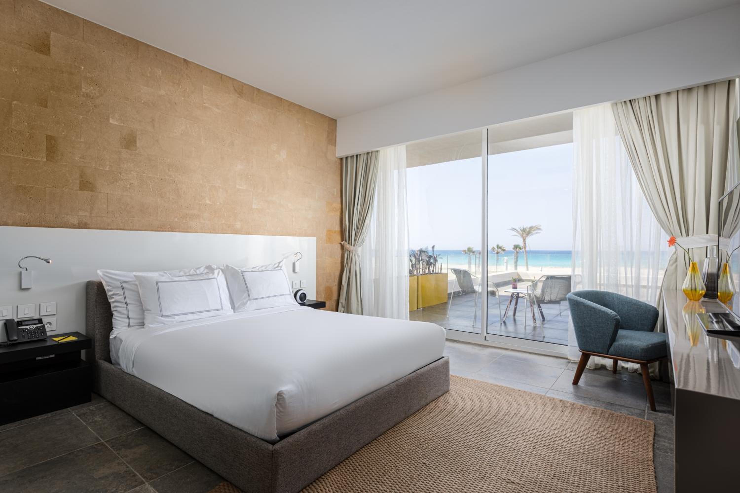 M-Suite Sea View - Photo 1