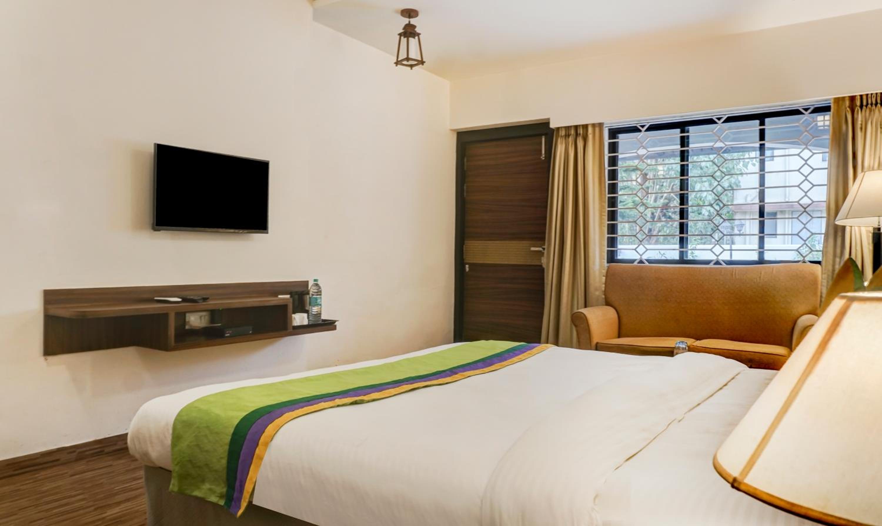 Premium Room with Balcony  photo 2