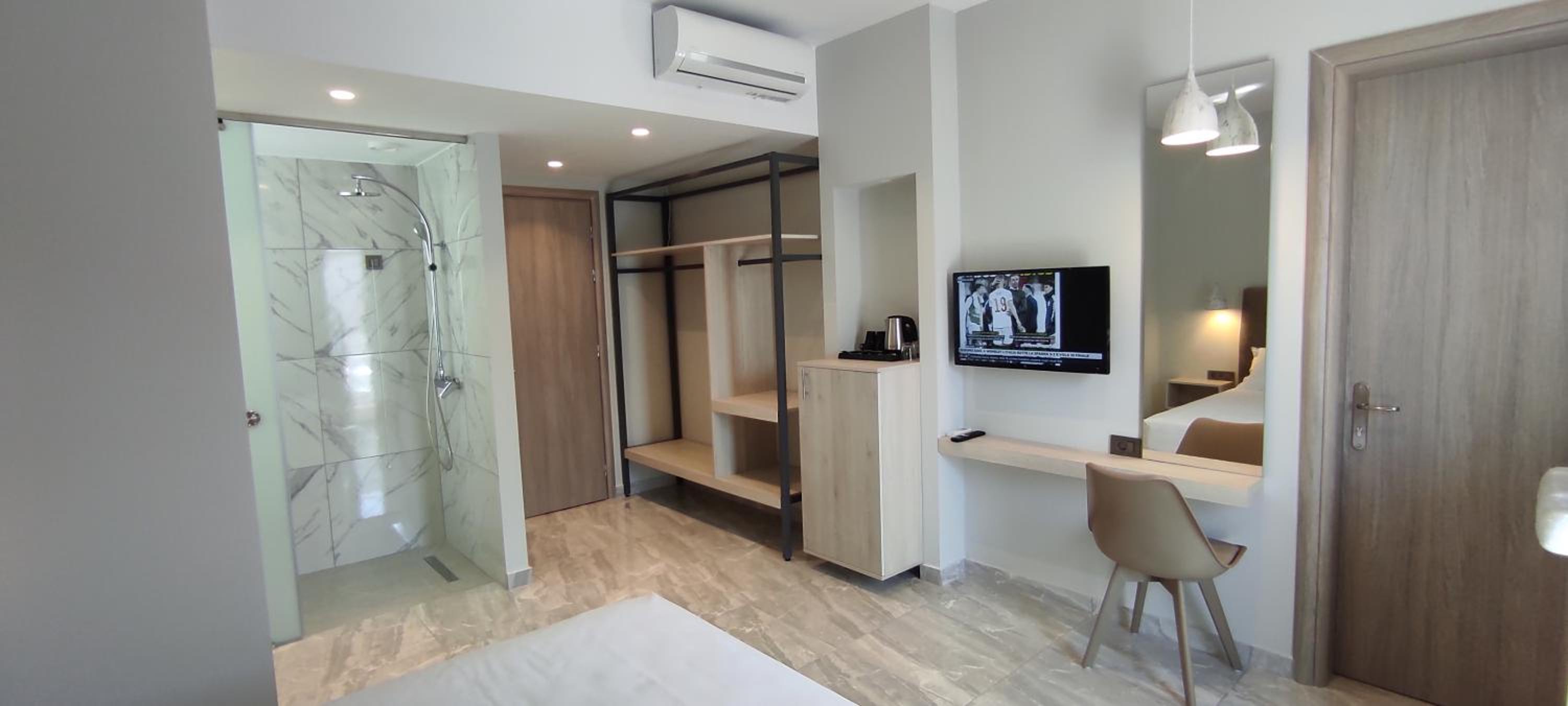 Deluxe Double or Twin Room with Sea View - Photo 7