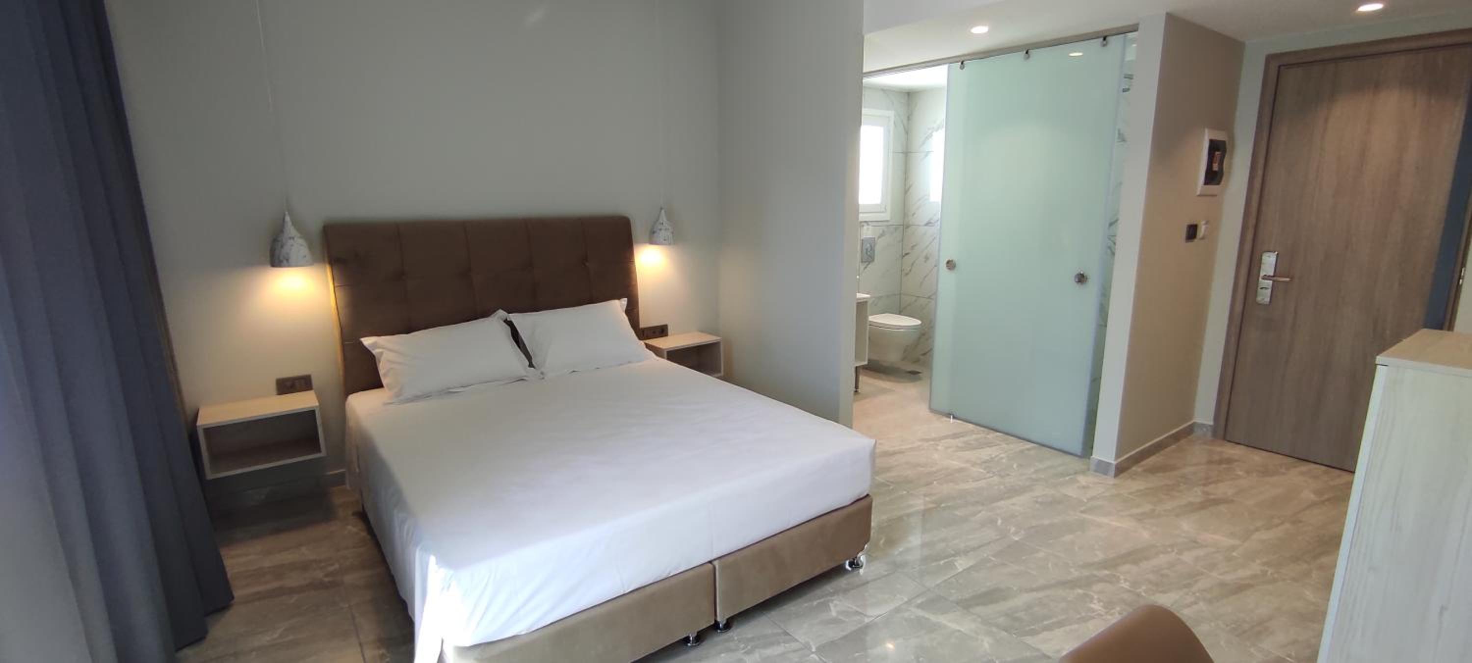 Deluxe Double or Twin Room with Sea View - Photo 9