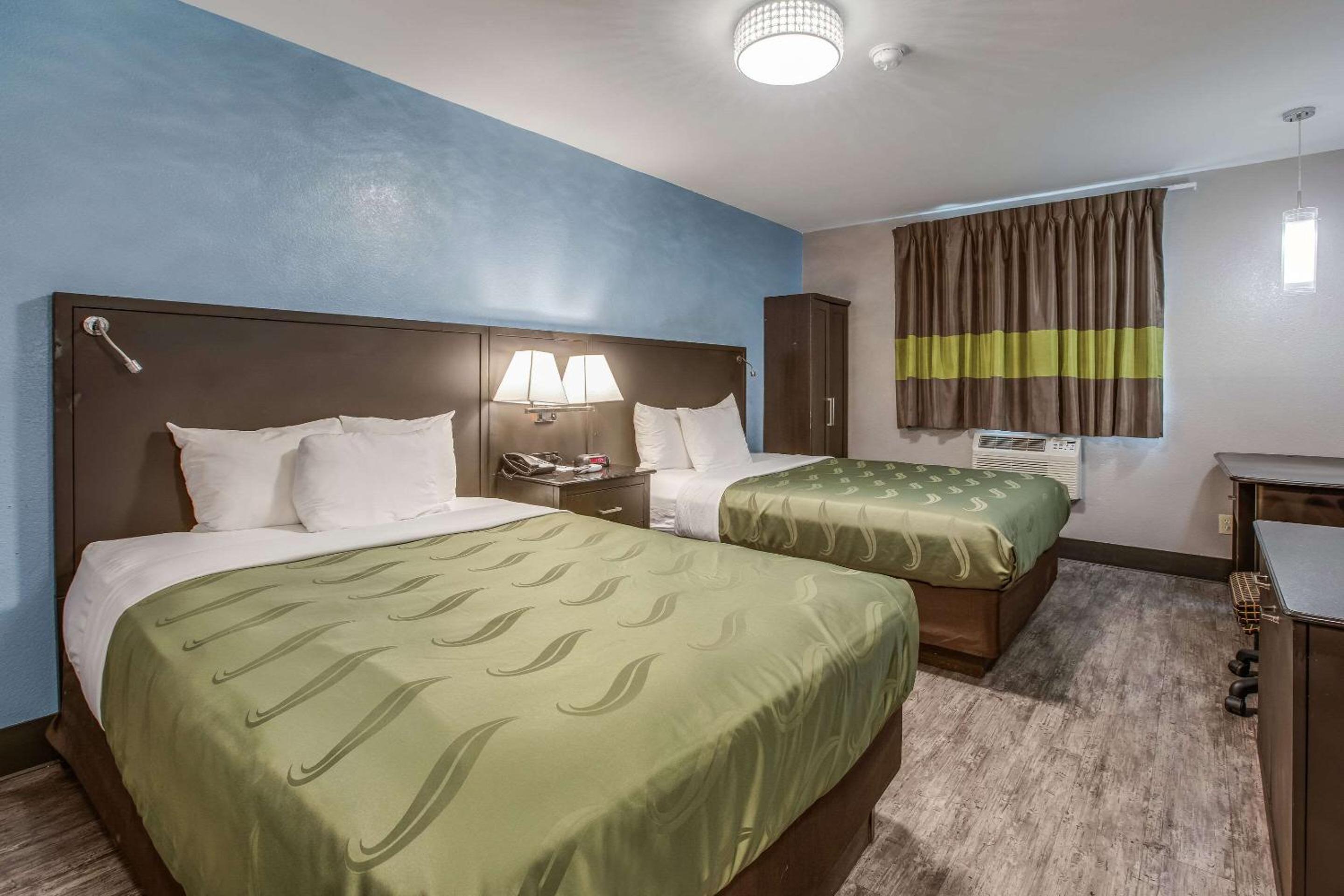 Double Room with Two Double Beds - Non-Smoking - Photo 1