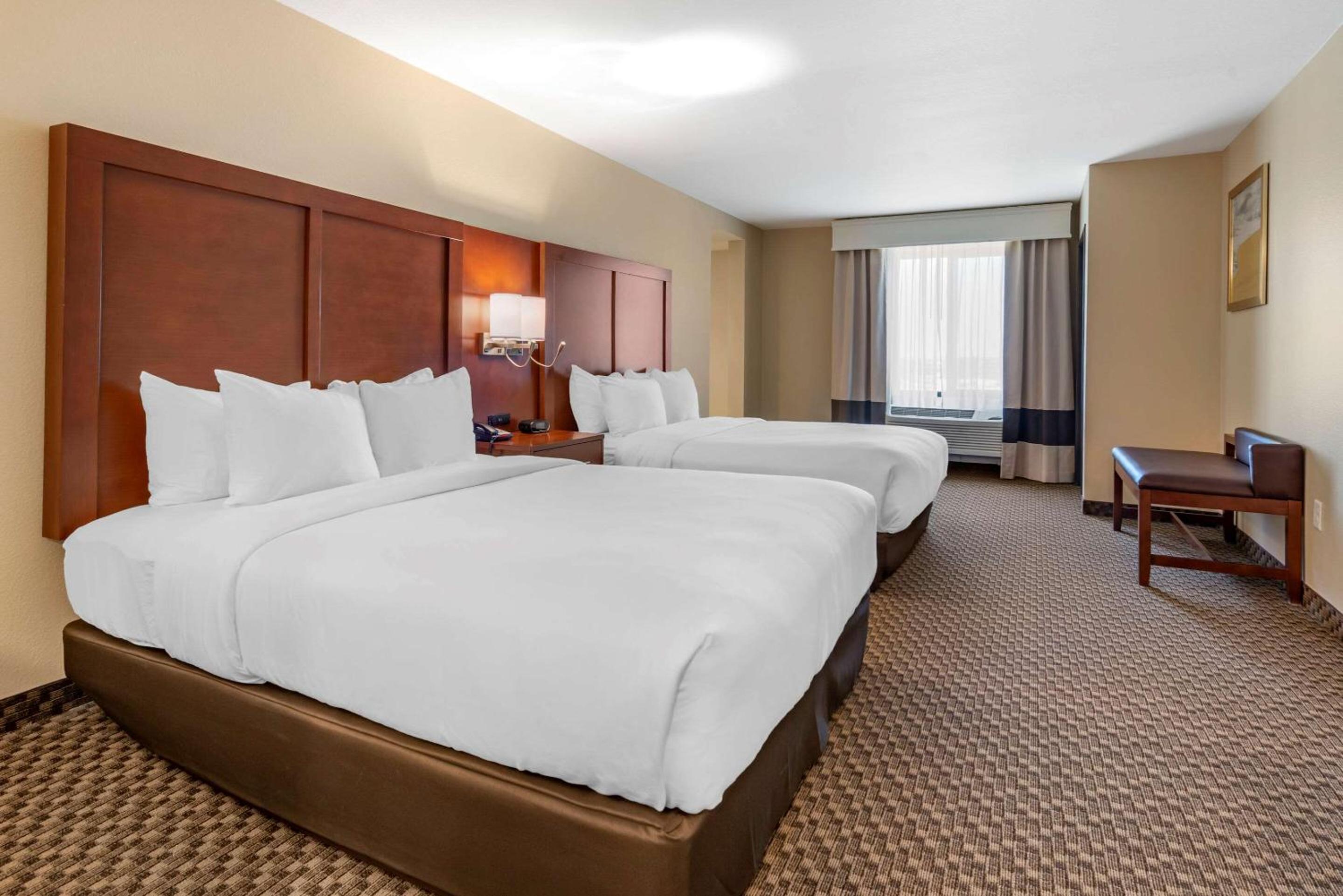 Queen Room with Two Queen Beds - Accessible/Non-Smoking  - Photo 1