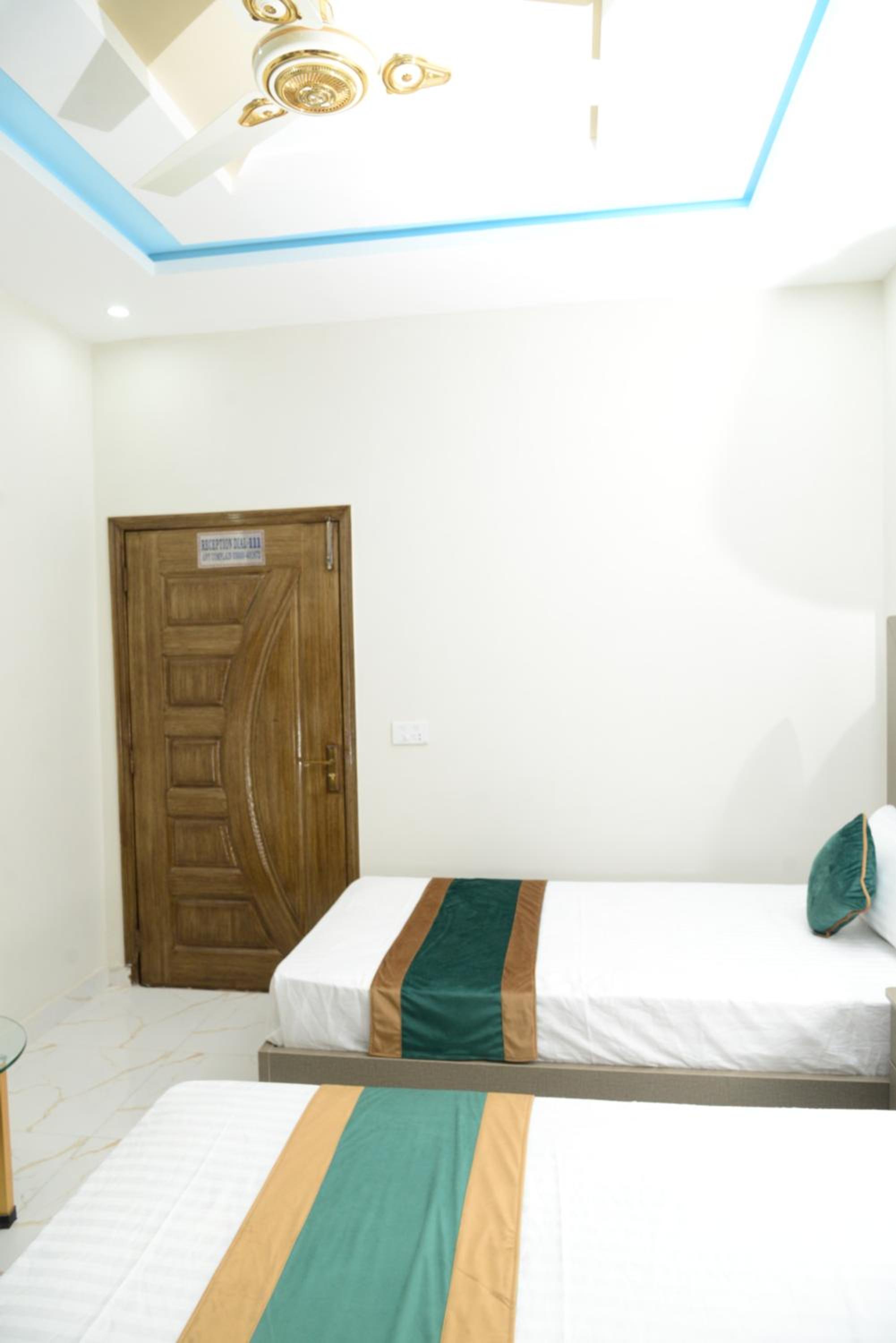 Deluxe Twin Room photo 3
