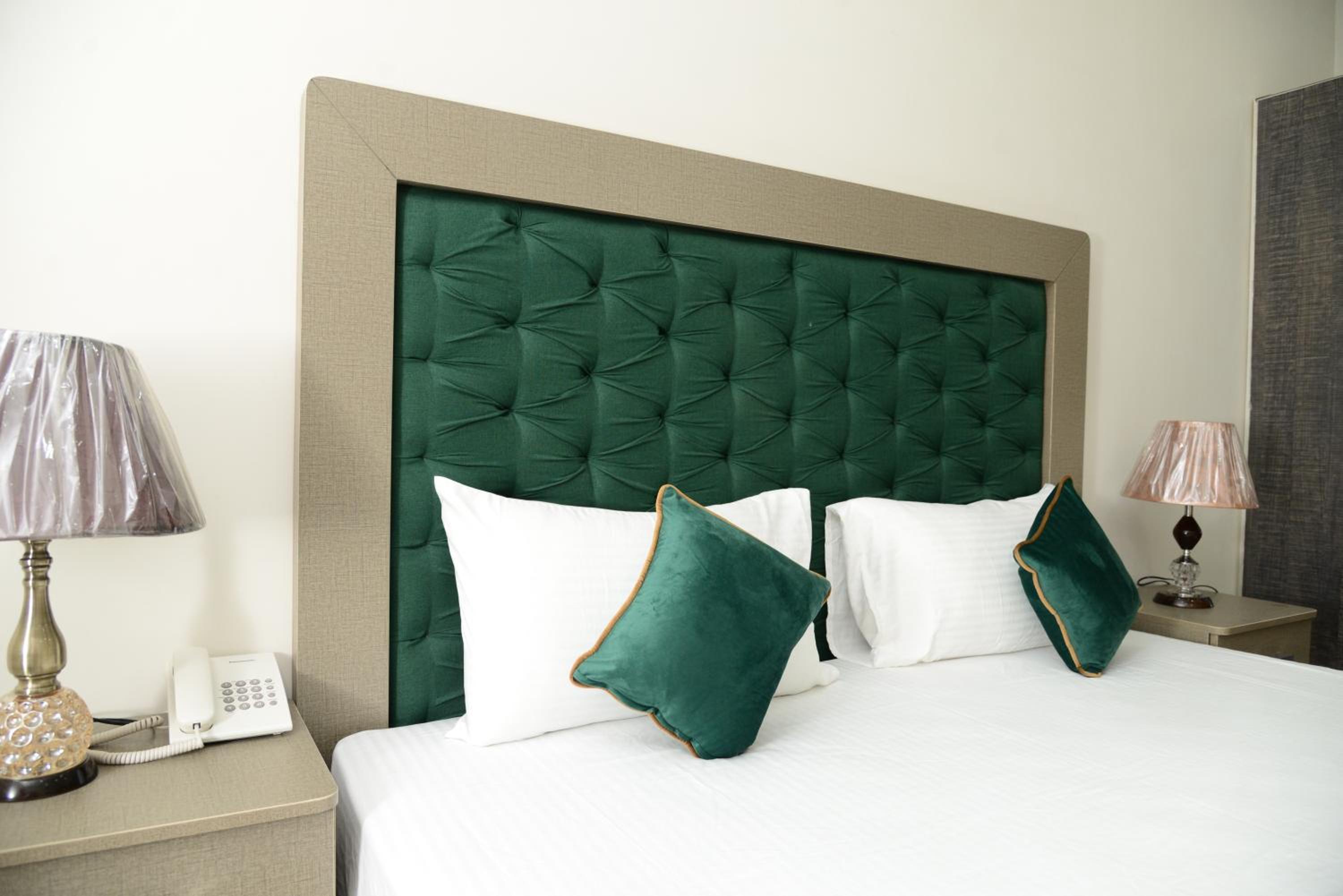 Deluxe Double Room photo 2