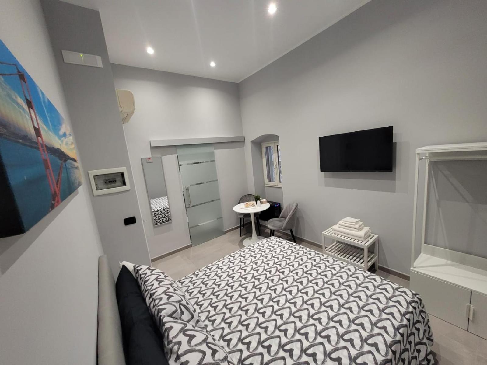 Deluxe Queen Room