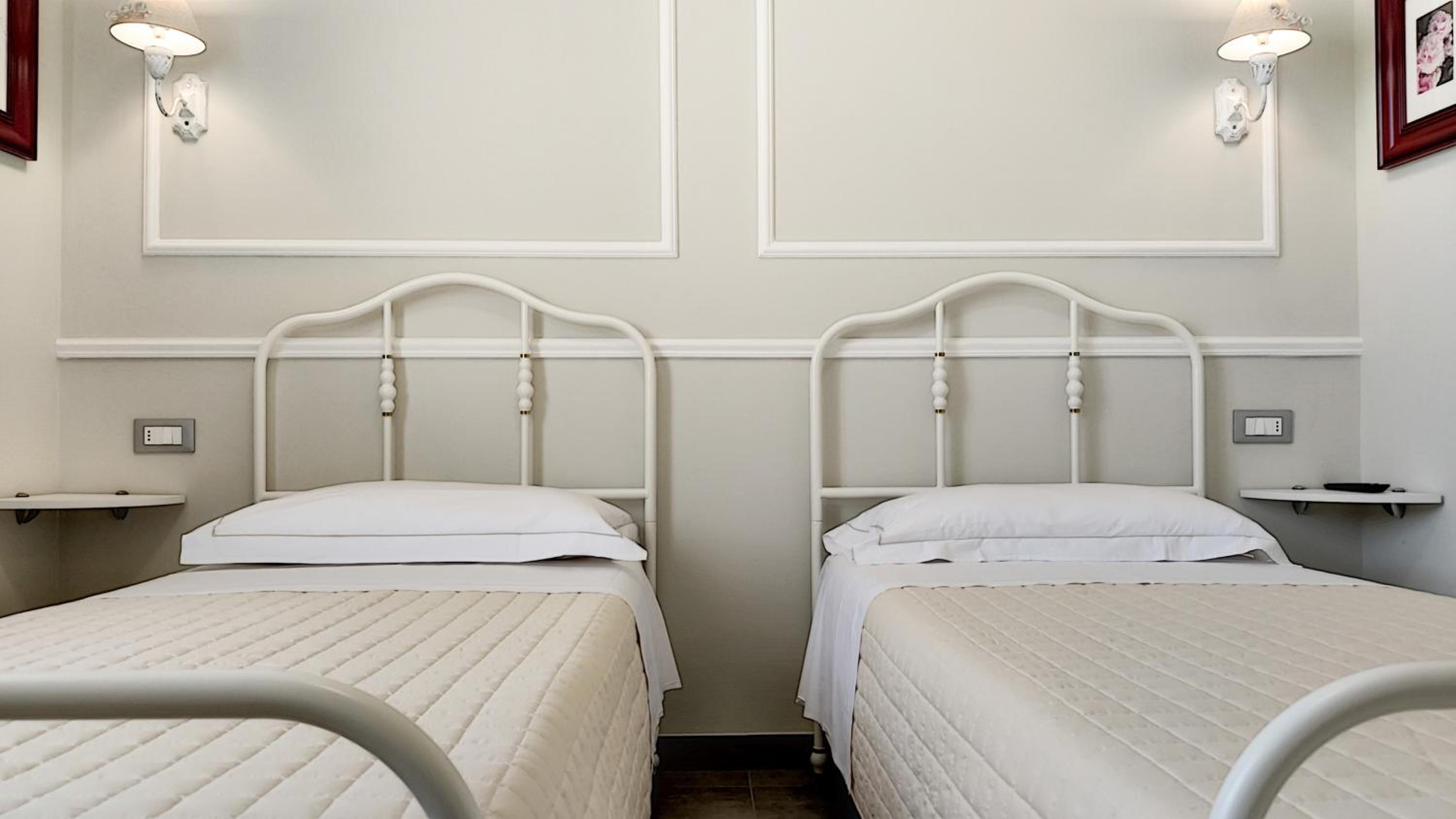 Quadruple Room - Photo 5