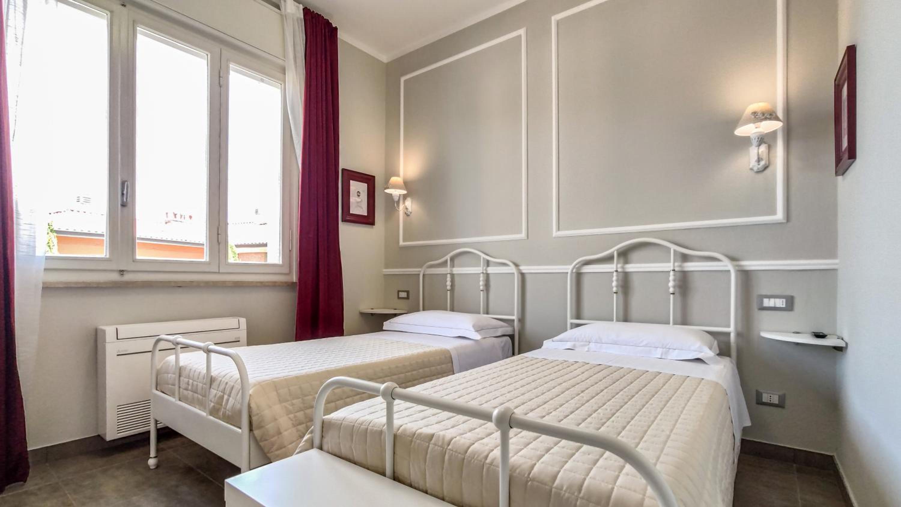 Quadruple Room - Photo 4
