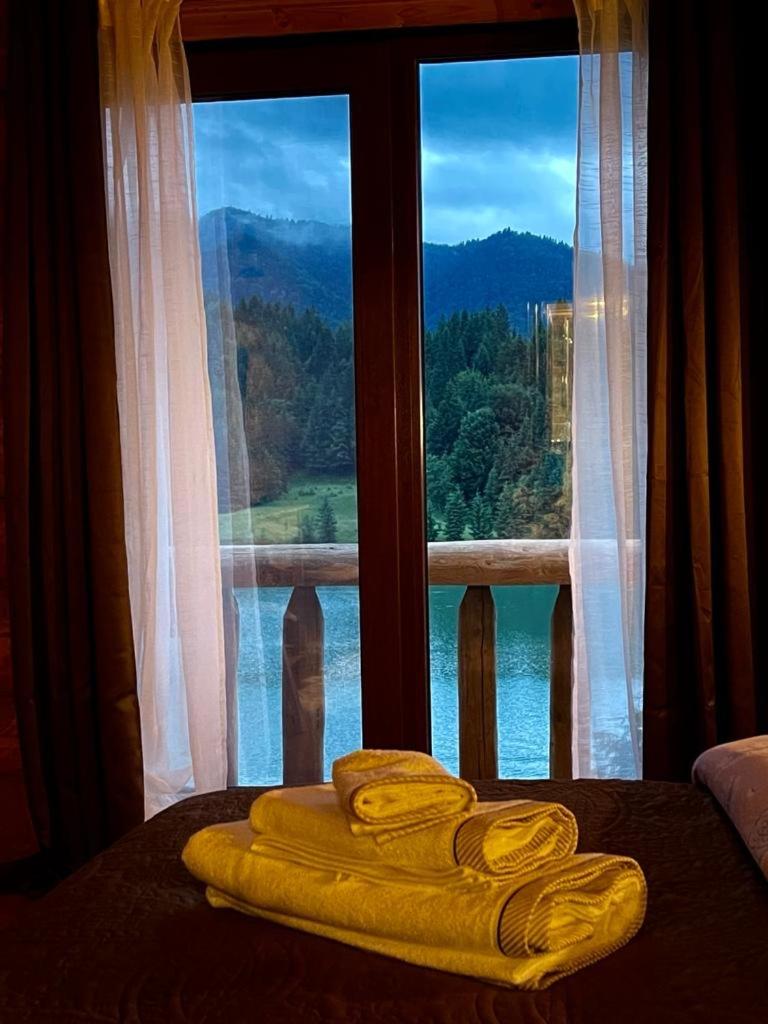 Double Room with Lake View - Photo 14