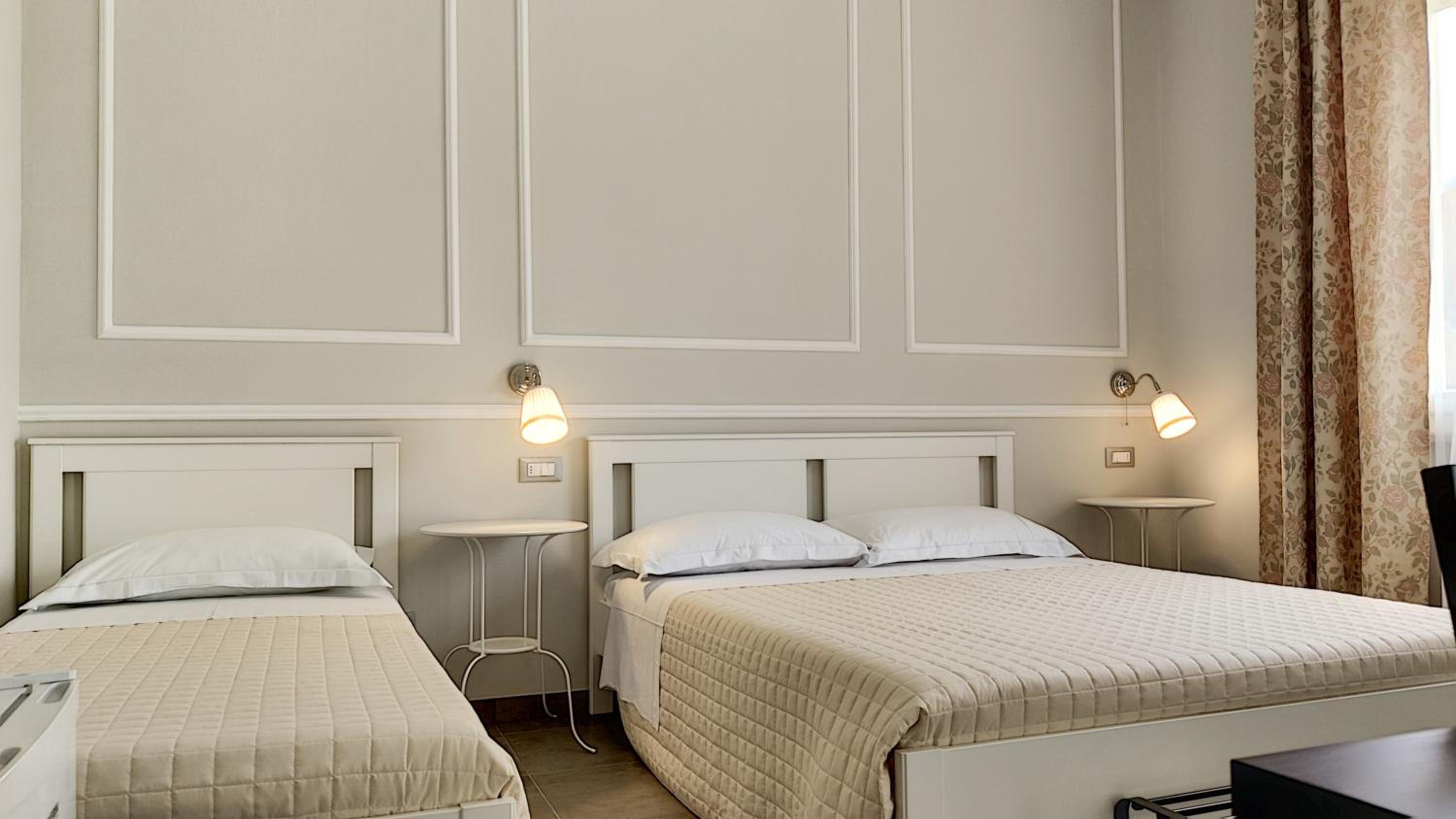Triple Room - Photo 23