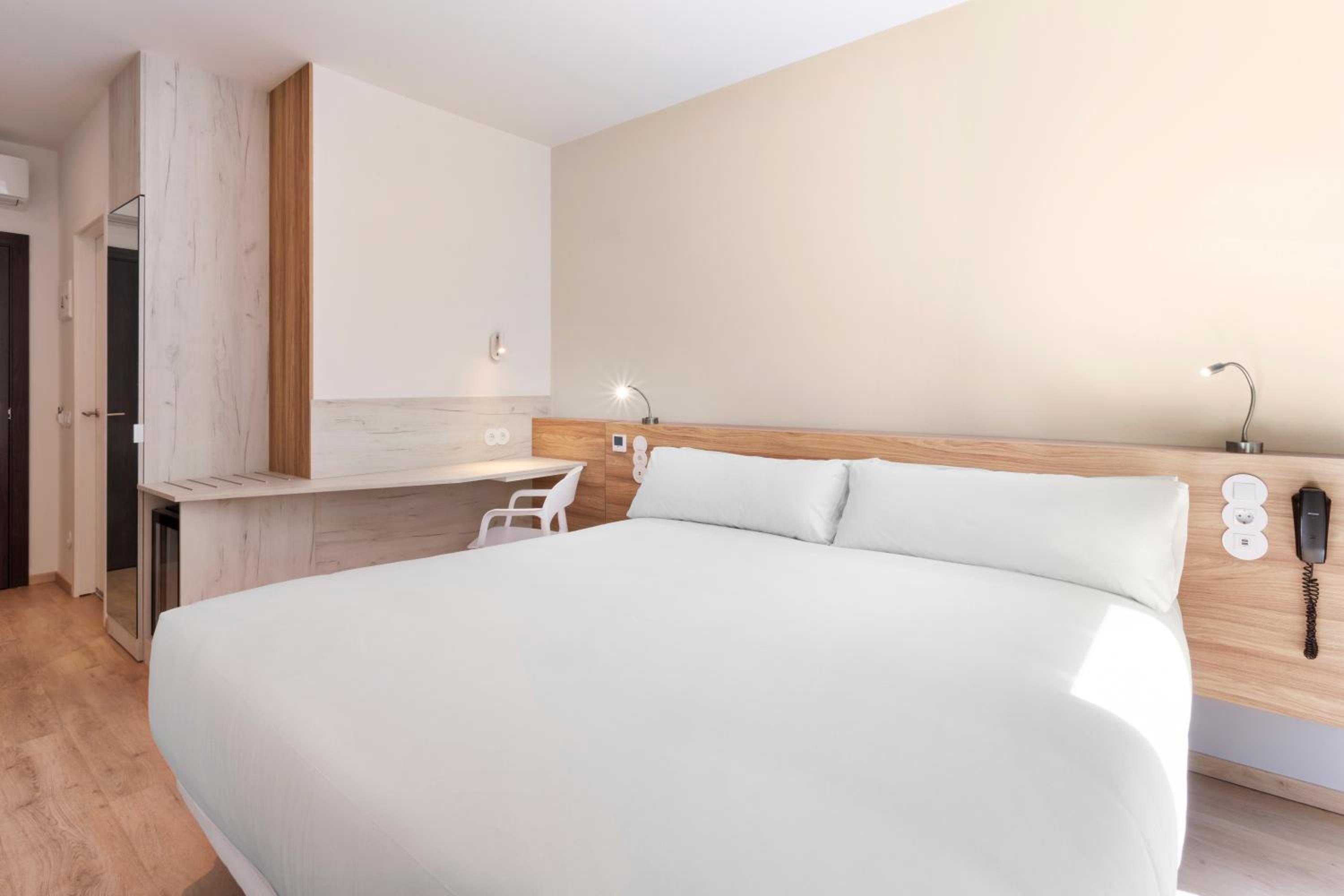 Double Room - Photo 1