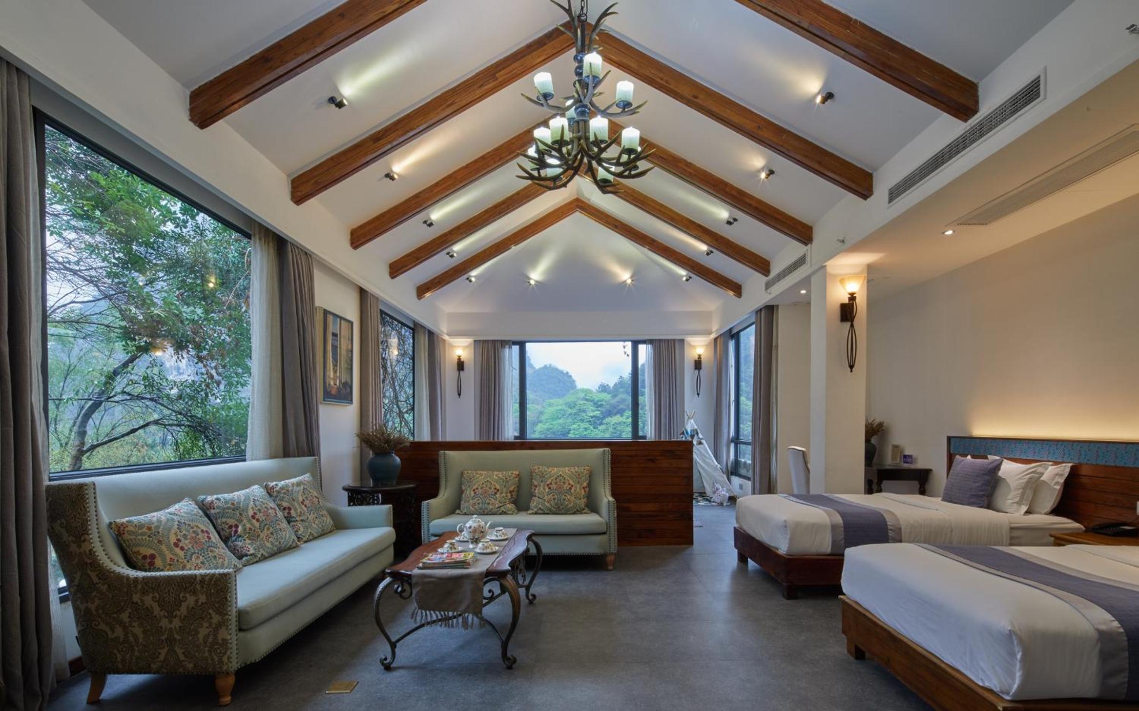 Riverview Family Room