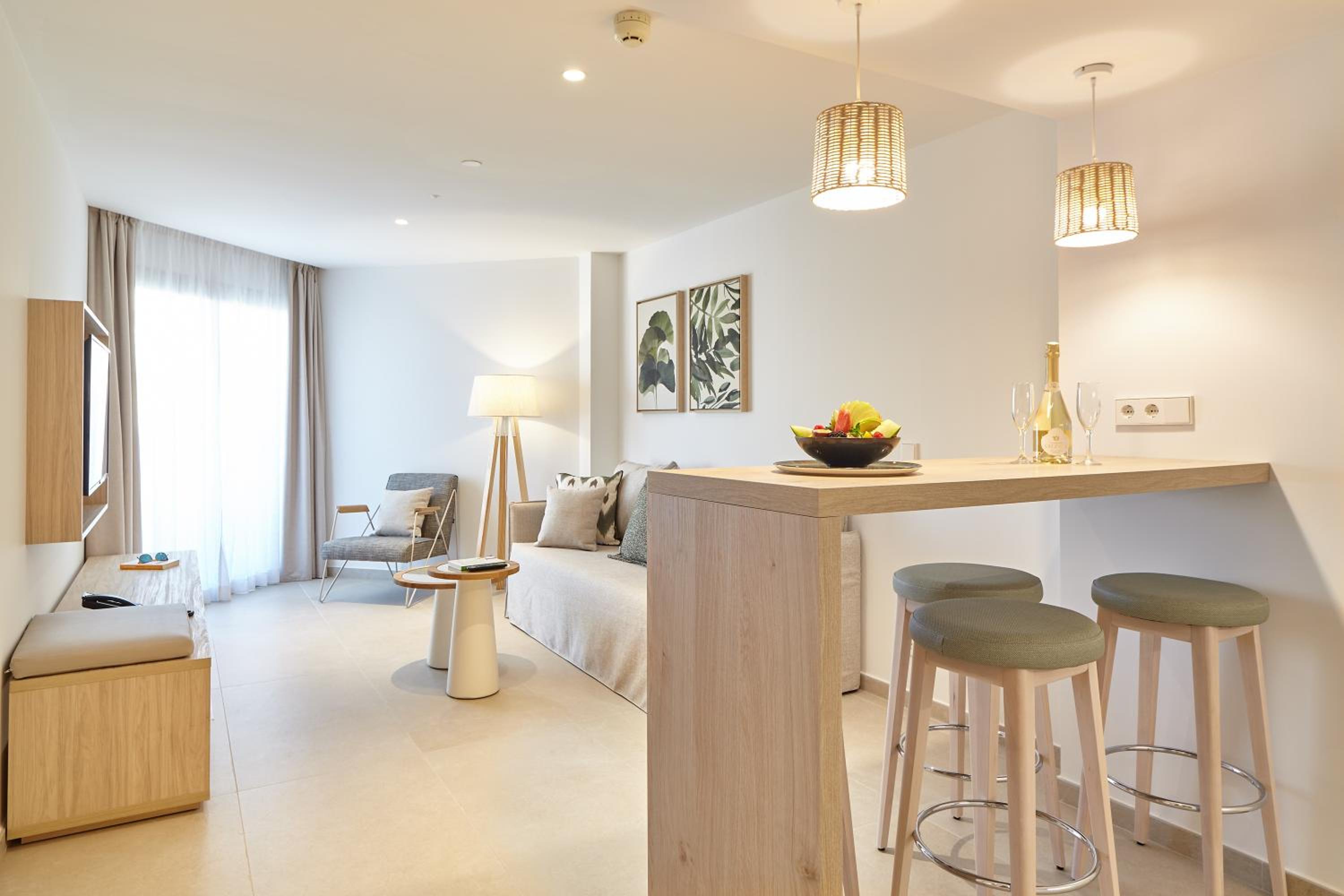 Suite with Sea View