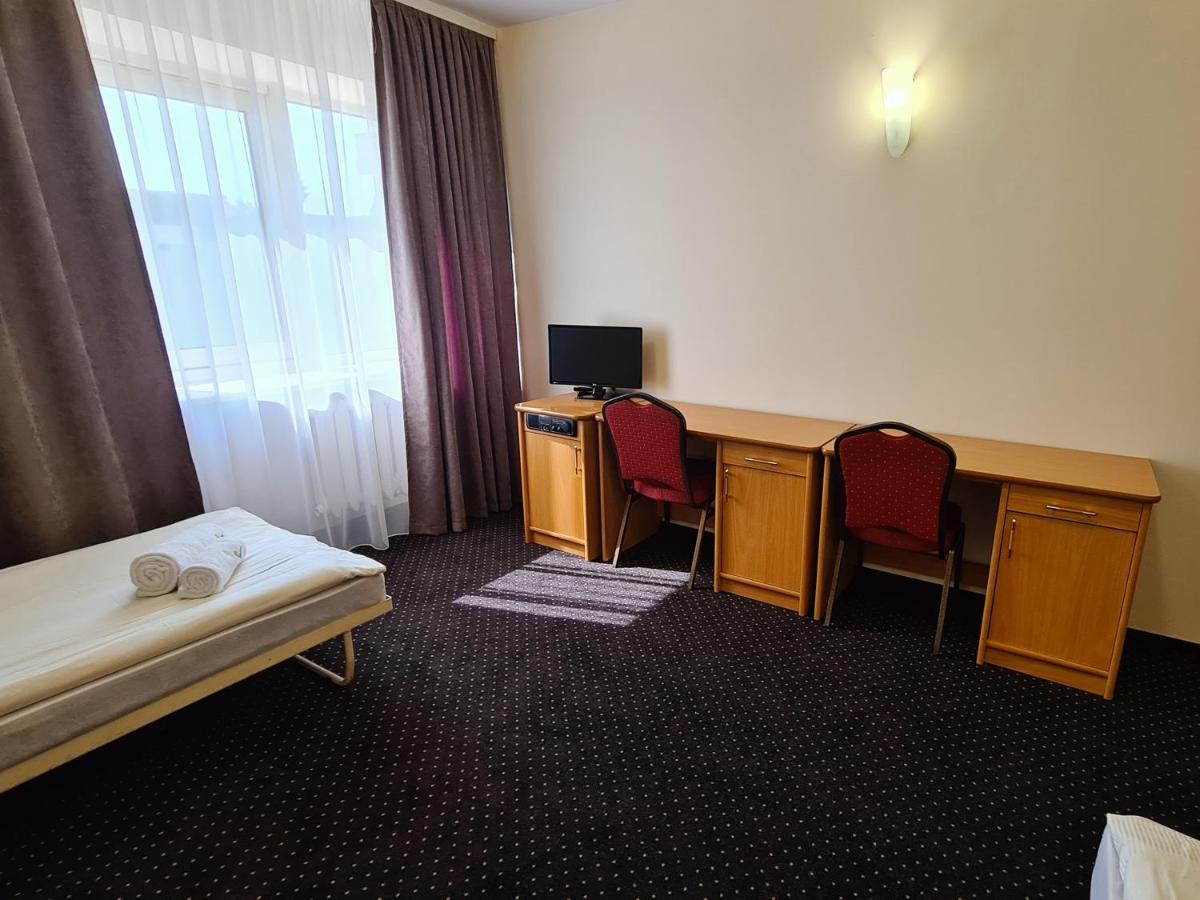 Double Room with Private Bathroom - Photo 5