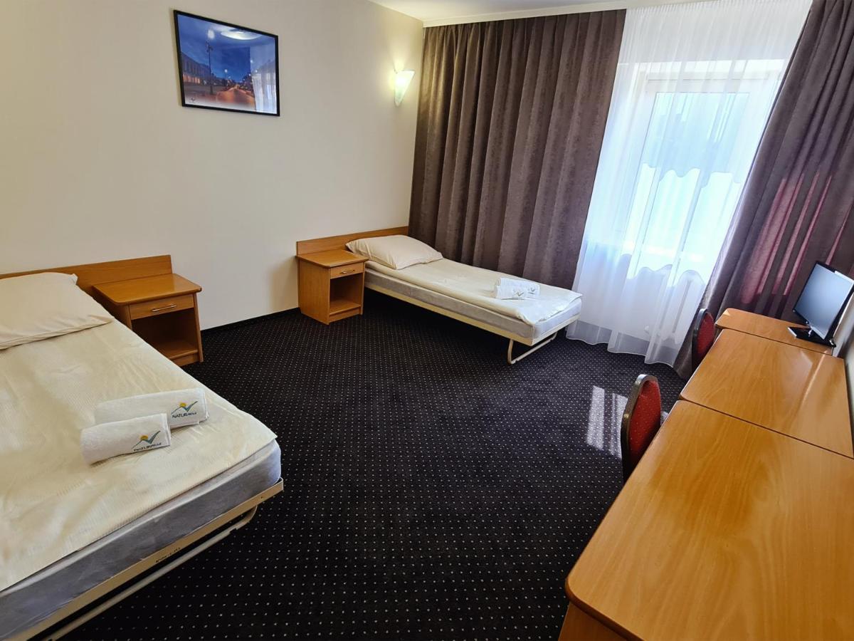 Double Room with Private Bathroom - Photo 7