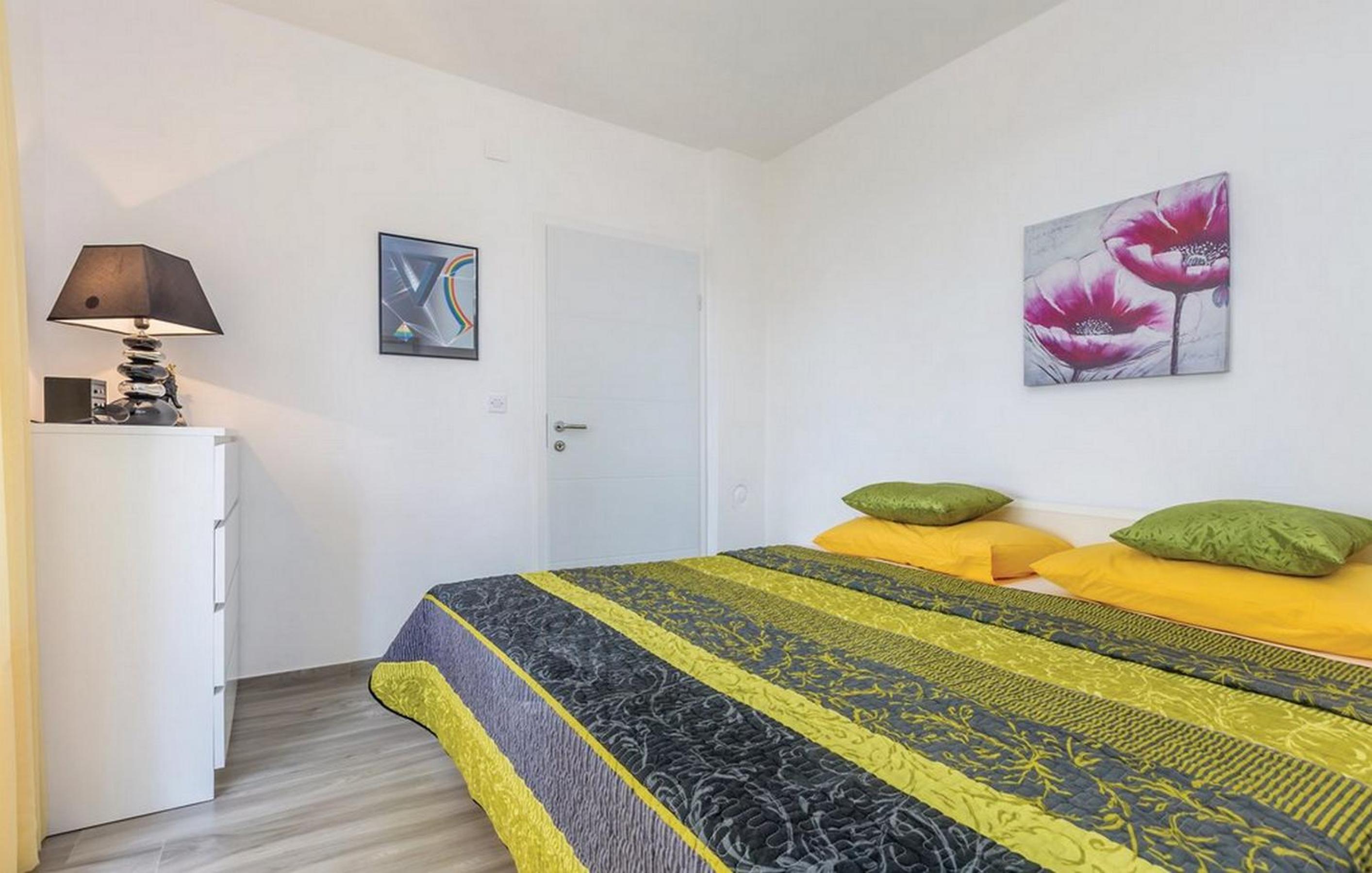Two Bedroom Apartment with Terrace and Sea View - Photo 25