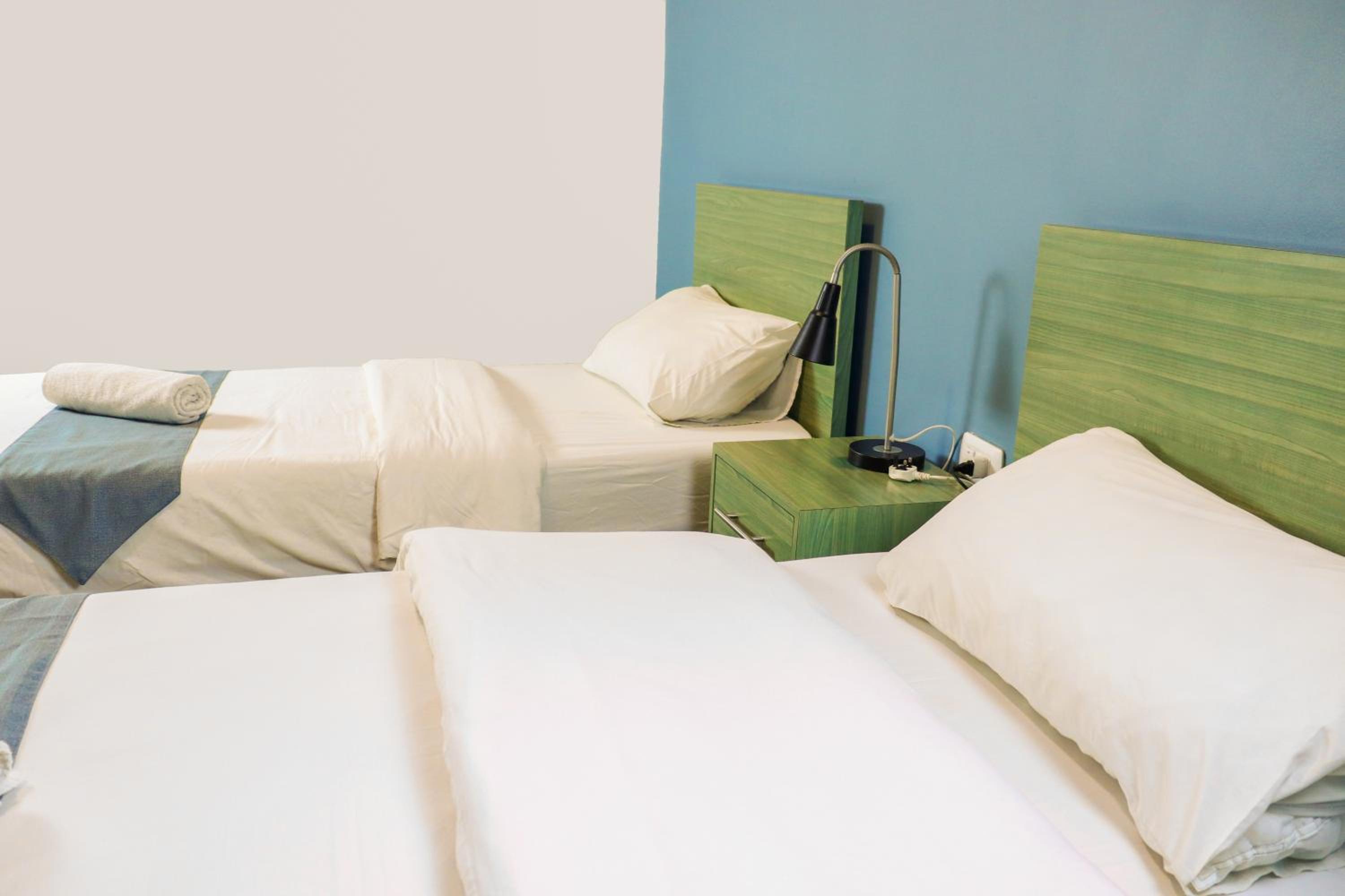 Deluxe Double Room with Balcony - Photo 18