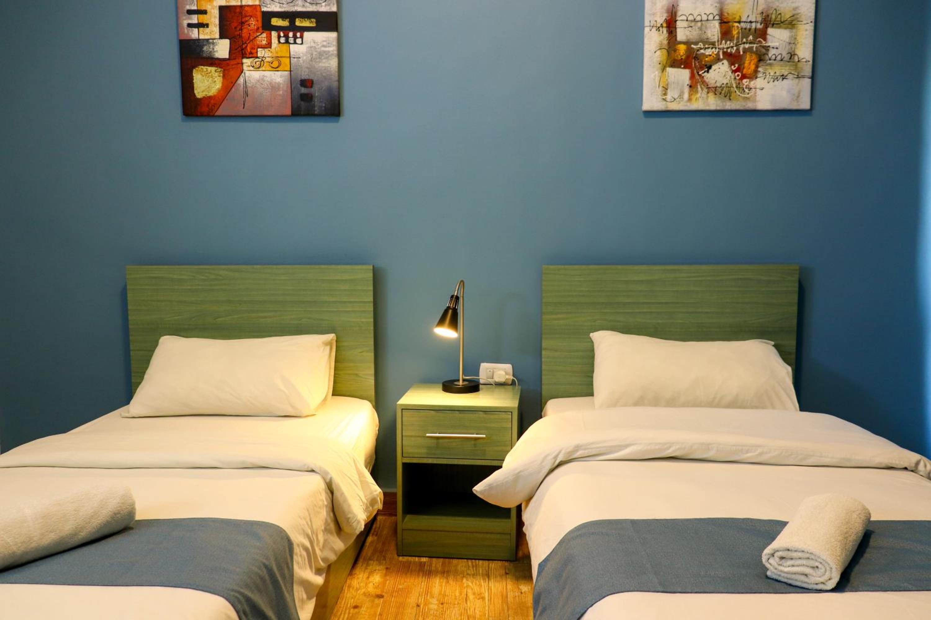 Deluxe Double Room with Balcony - Photo 16